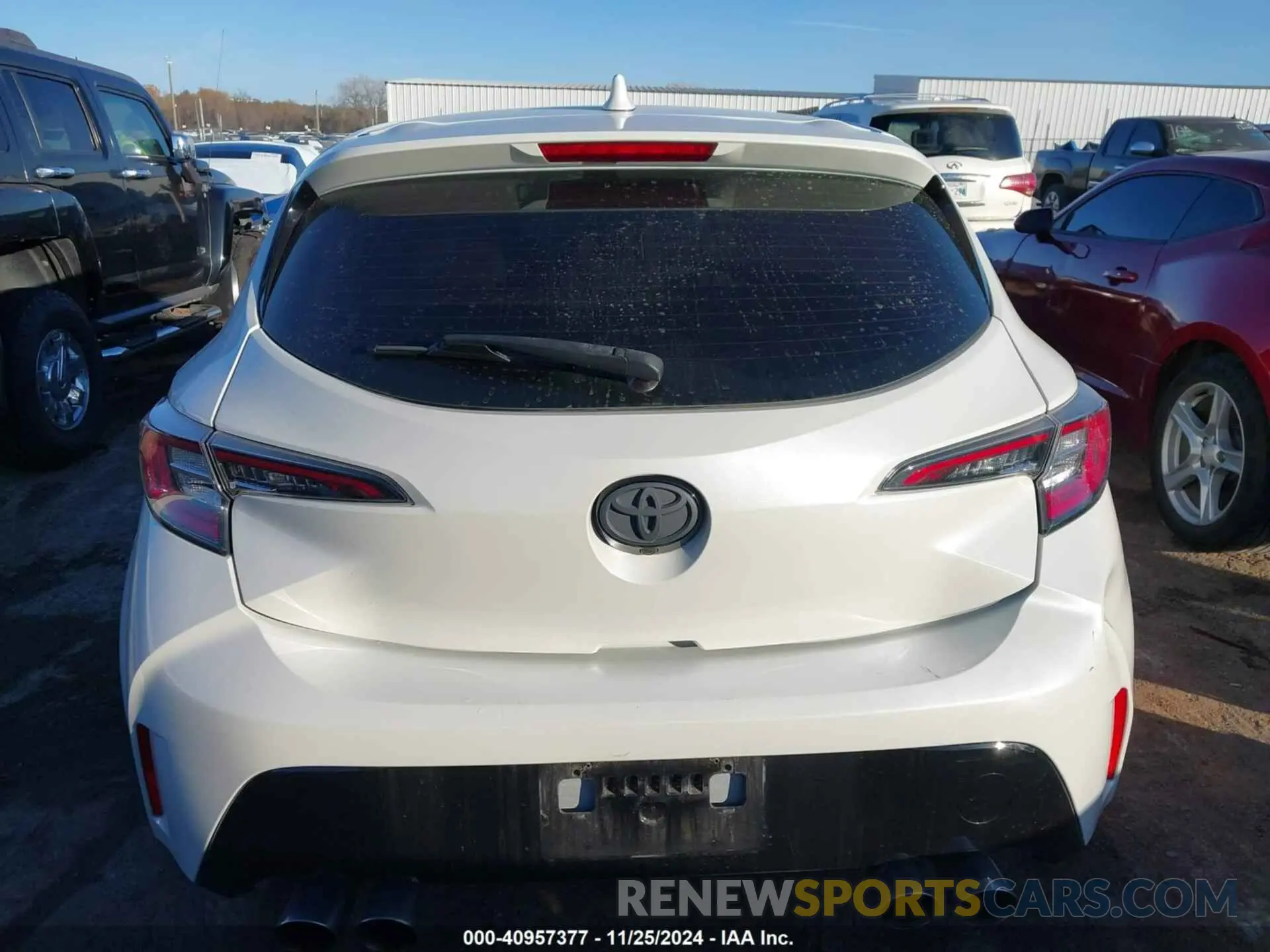 17 fotografías del automóvil dañado JTNK4RBE1K3035606 TOYOTA COROLLA 2019