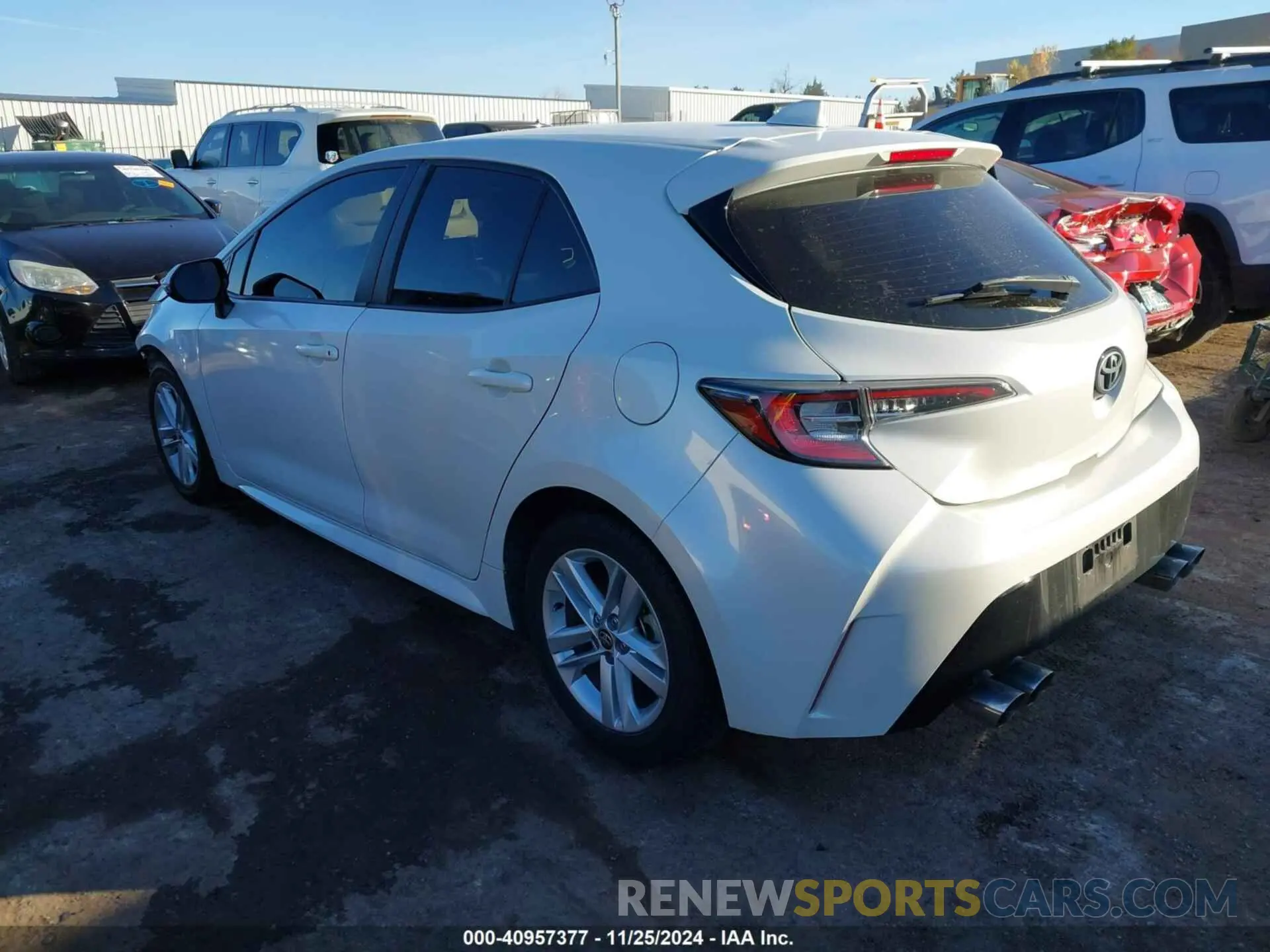 3 fotografías del automóvil dañado JTNK4RBE1K3035606 TOYOTA COROLLA 2019