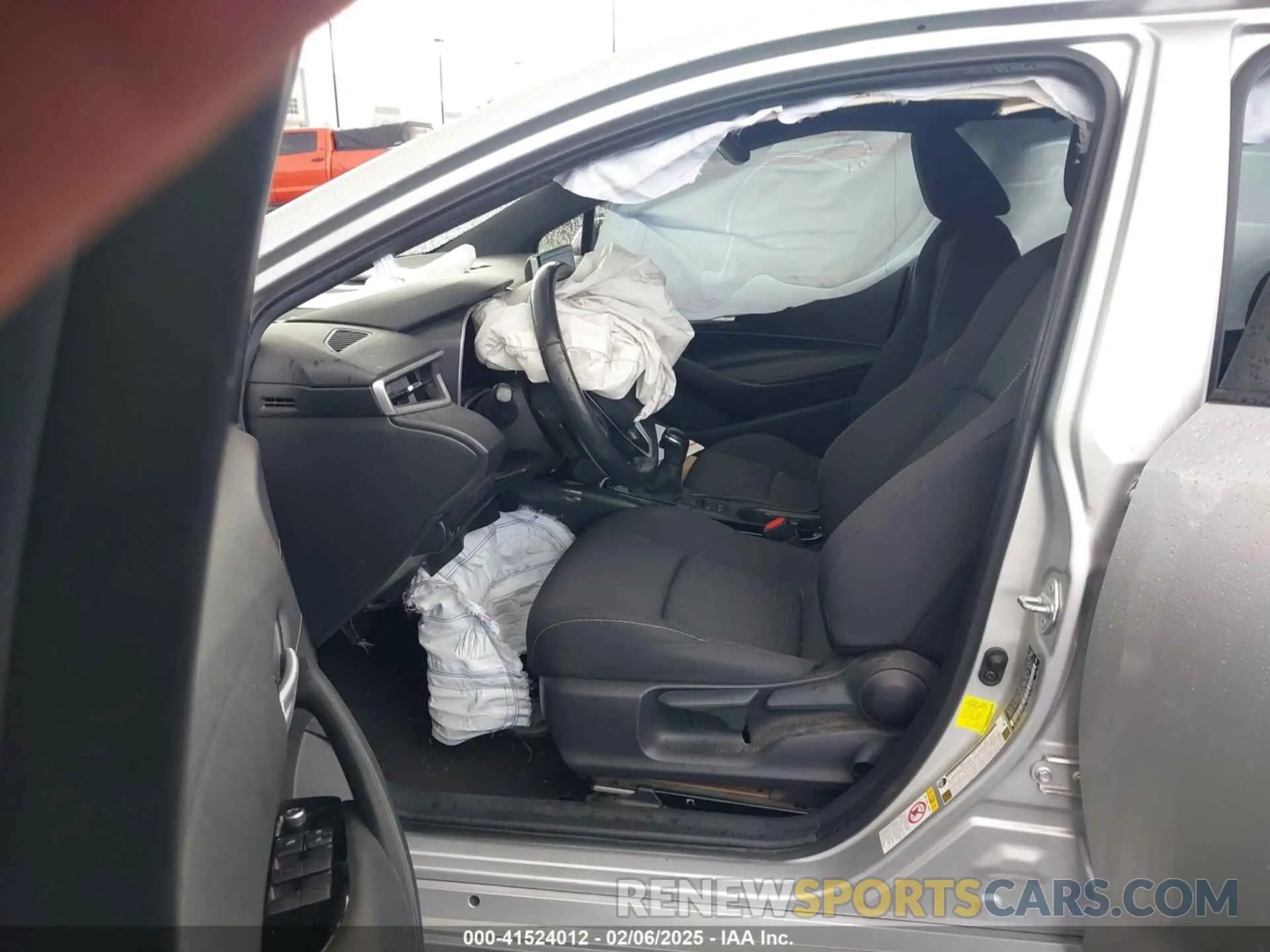 5 fotografías del automóvil dañado JTNK4RBE2K3013338 TOYOTA COROLLA 2019