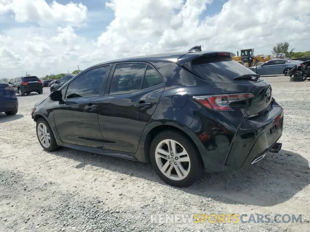 2 fotografías del automóvil dañado JTNK4RBE3K3064413 TOYOTA COROLLA 2019