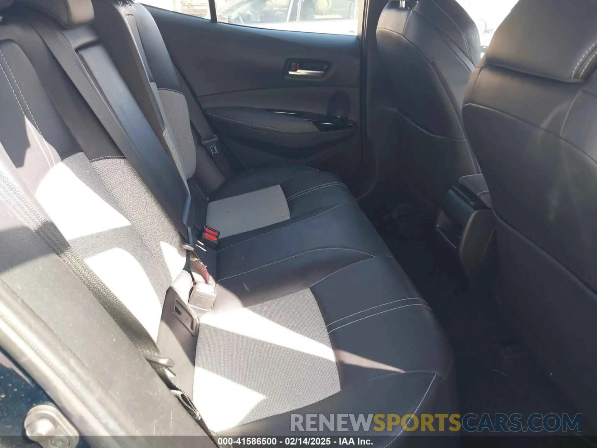 8 fotografías del automóvil dañado JTNK4RBE4K3004379 TOYOTA COROLLA 2019