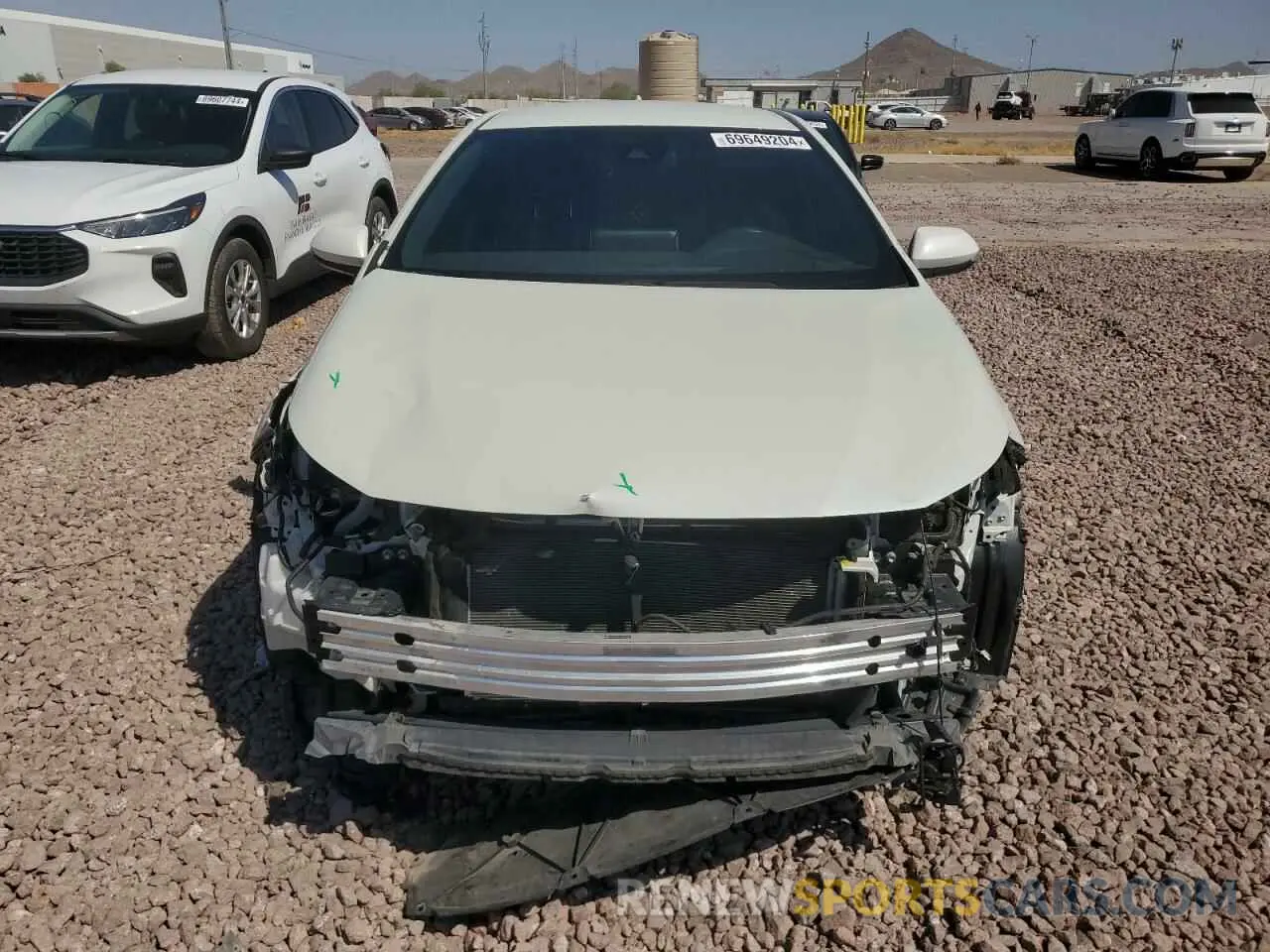 5 fotografías del automóvil dañado JTNK4RBE4K3027841 TOYOTA COROLLA 2019