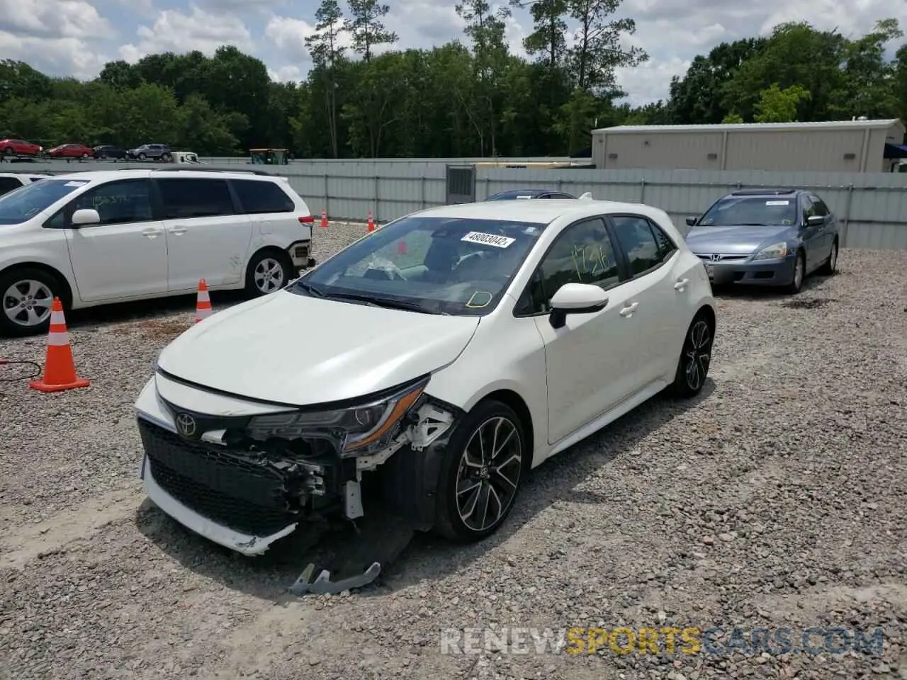 2 fotografías del automóvil dañado JTNK4RBE4K3069670 TOYOTA COROLLA 2019