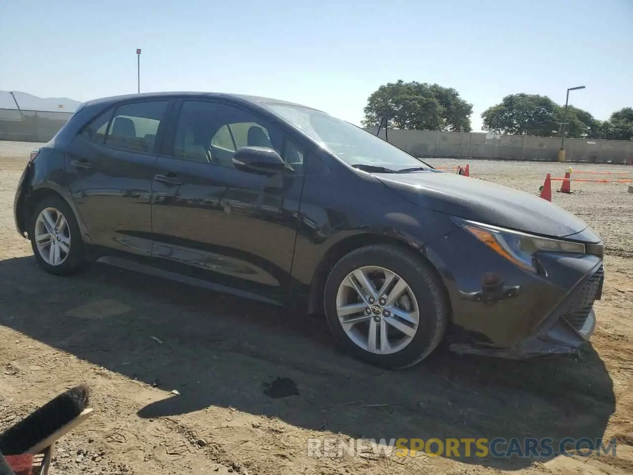 4 fotografías del automóvil dañado JTNK4RBE5K3004519 TOYOTA COROLLA 2019