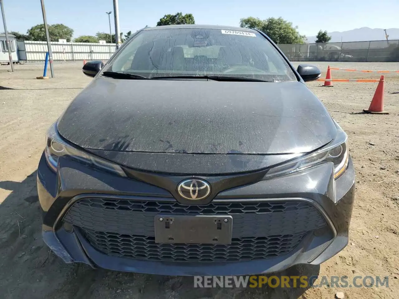5 fotografías del automóvil dañado JTNK4RBE5K3004519 TOYOTA COROLLA 2019
