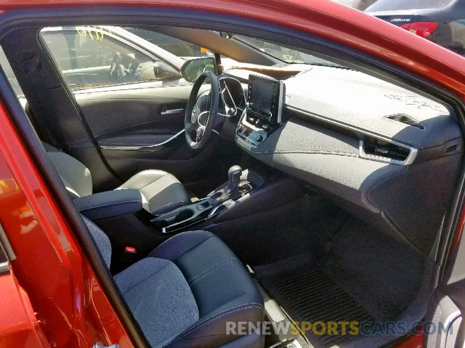 5 fotografías del automóvil dañado JTNK4RBE5K3007758 TOYOTA COROLLA 2019