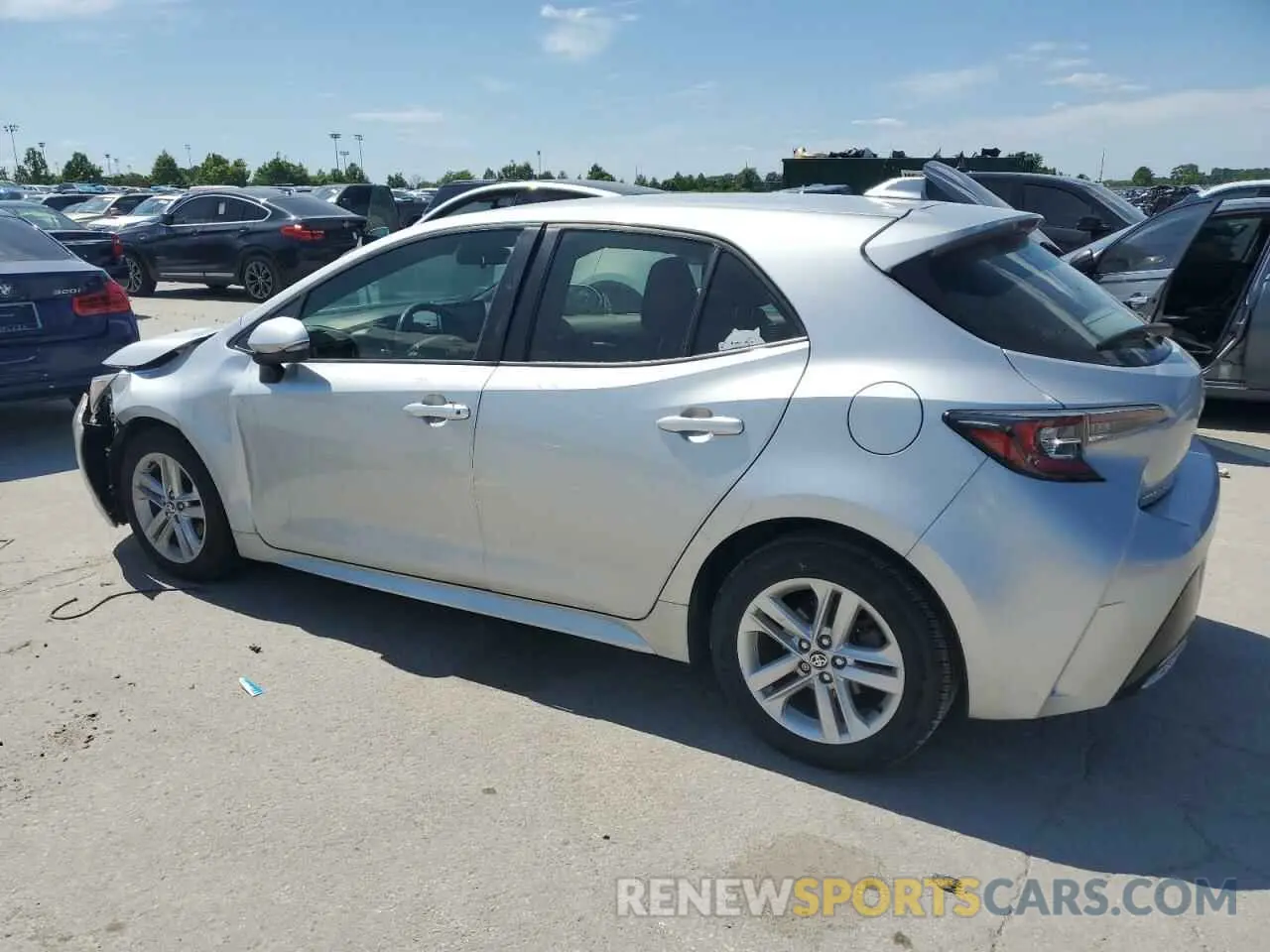 2 fotografías del automóvil dañado JTNK4RBE5K3031154 TOYOTA COROLLA 2019