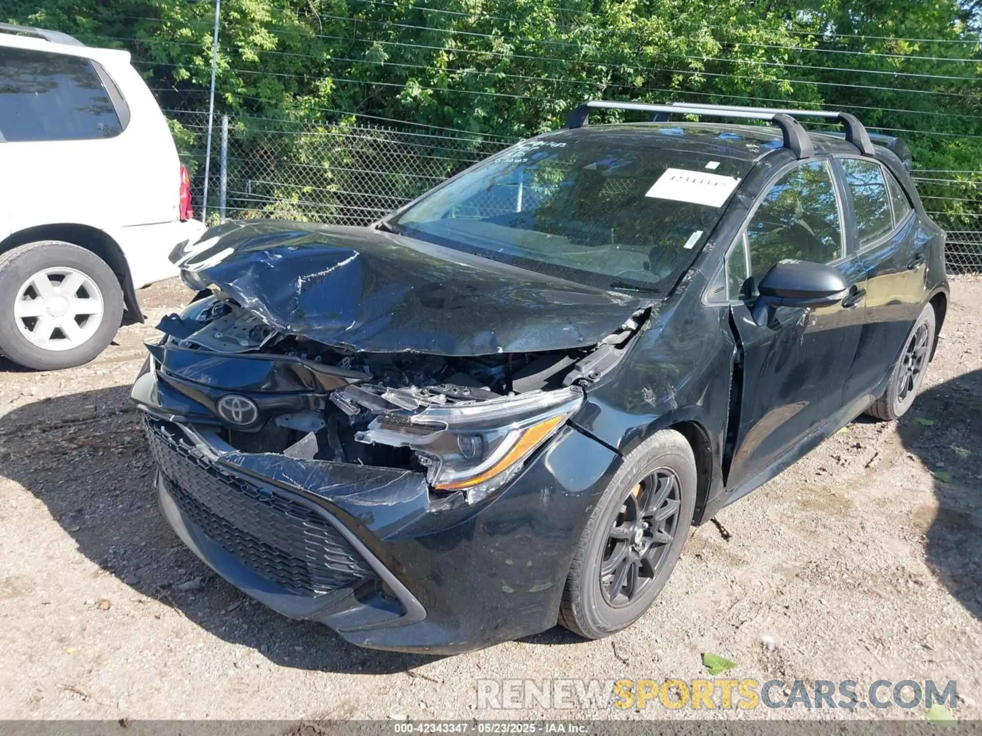 2 fotografías del automóvil dañado JTNK4RBE5K3055695 TOYOTA COROLLA 2019