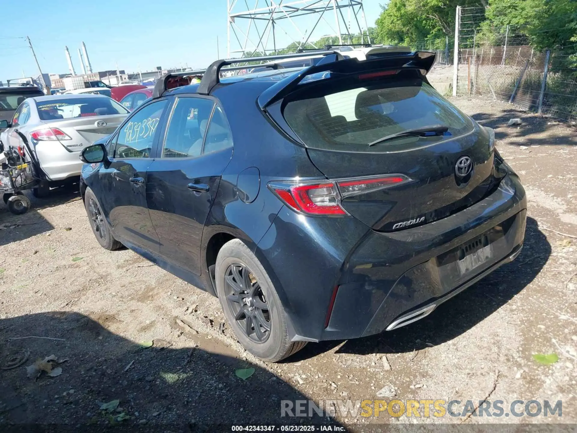 3 fotografías del automóvil dañado JTNK4RBE5K3055695 TOYOTA COROLLA 2019