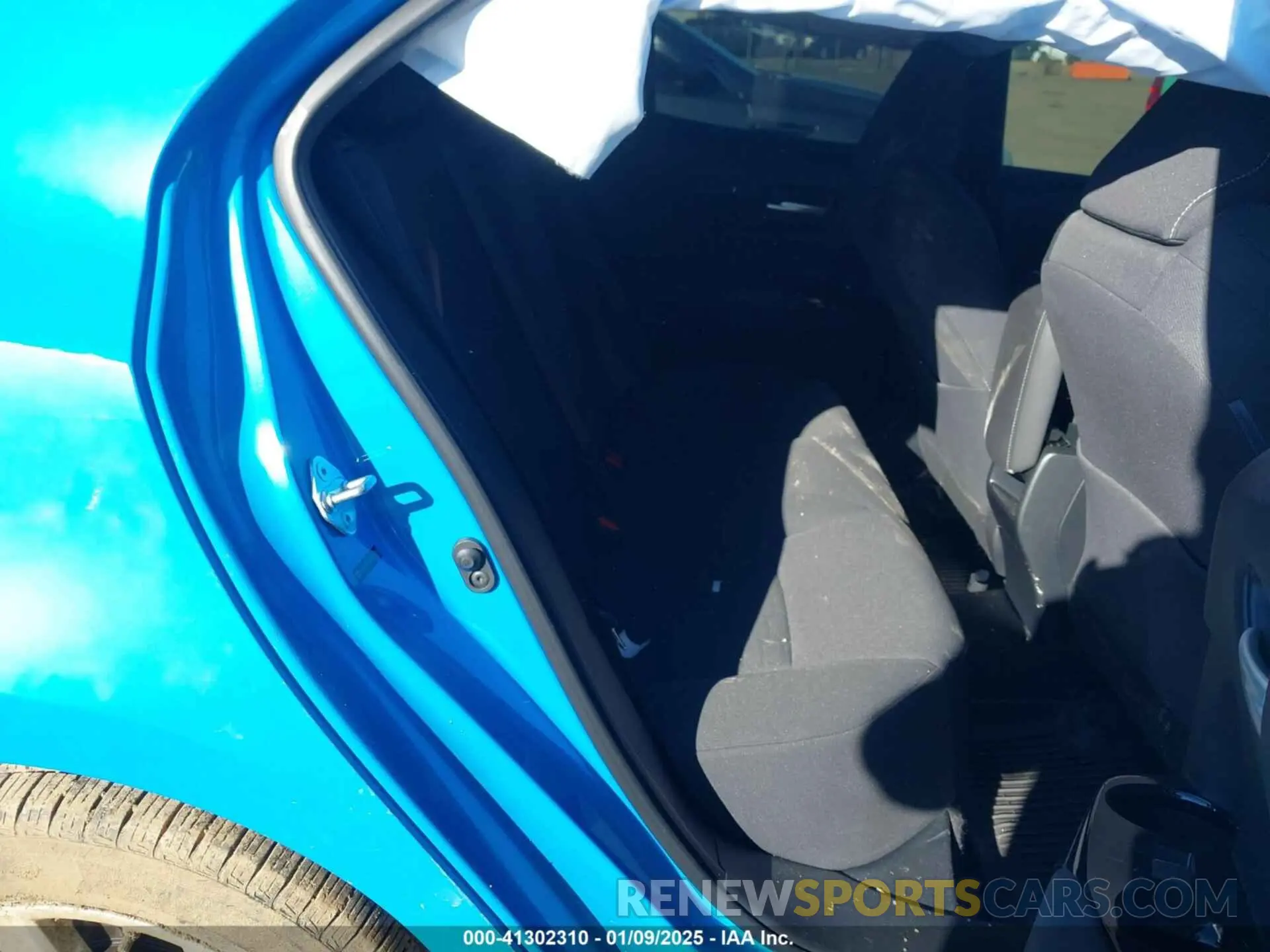 8 fotografías del automóvil dañado JTNK4RBE5K3061447 TOYOTA COROLLA 2019