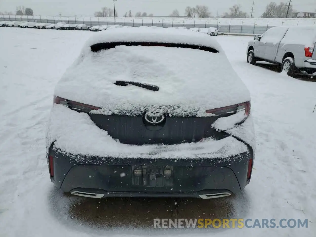 6 fotografías del automóvil dañado JTNK4RBE6K3010510 TOYOTA COROLLA 2019