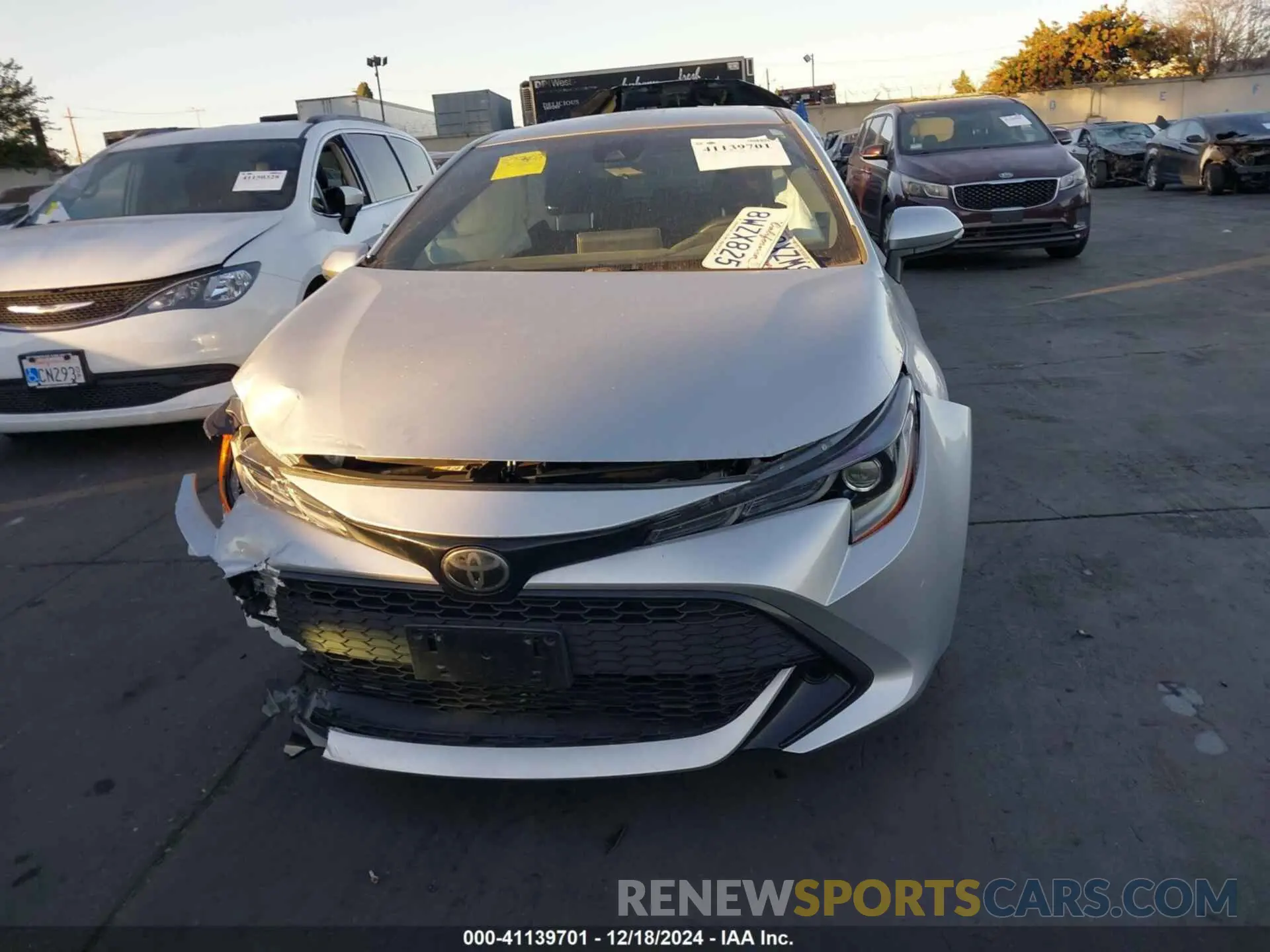 13 fotografías del automóvil dañado JTNK4RBE6K3047816 TOYOTA COROLLA 2019