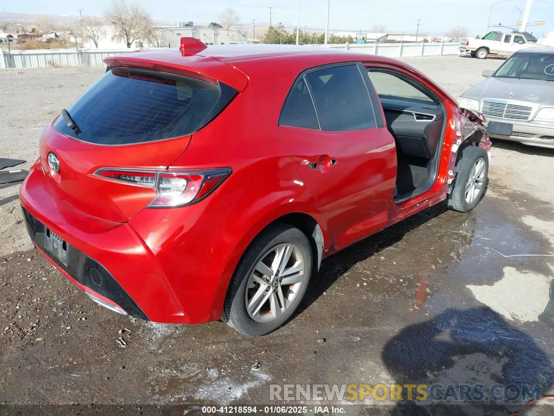 4 fotografías del automóvil dañado JTNK4RBE6K3054393 TOYOTA COROLLA 2019