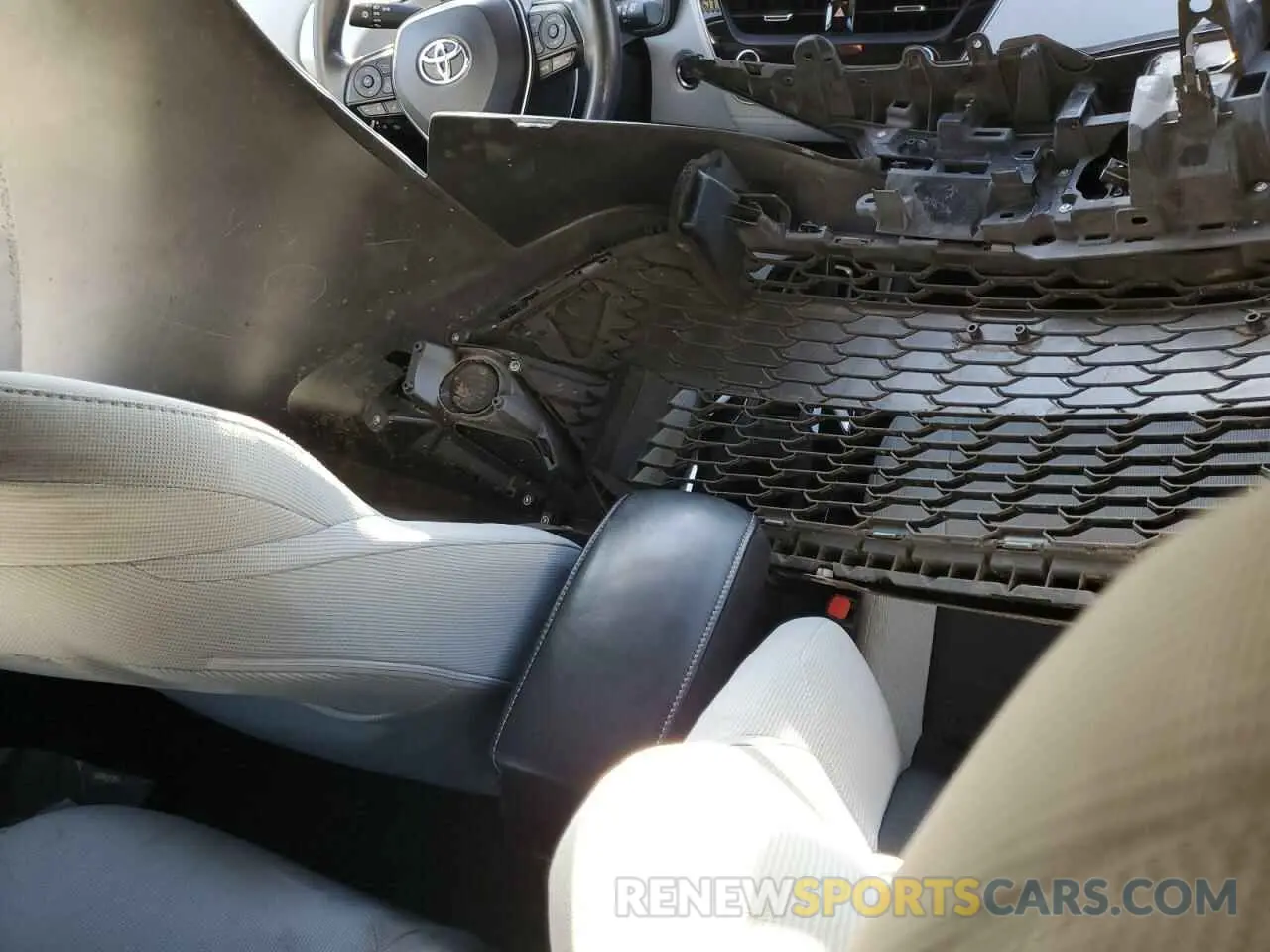 8 fotografías del automóvil dañado JTNK4RBE7K3045458 TOYOTA COROLLA 2019
