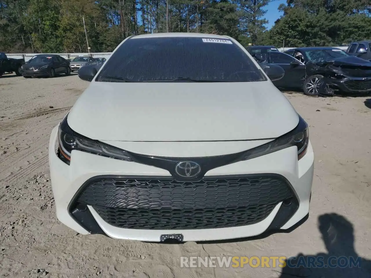 5 fotografías del automóvil dañado JTNK4RBE8K3017314 TOYOTA COROLLA 2019