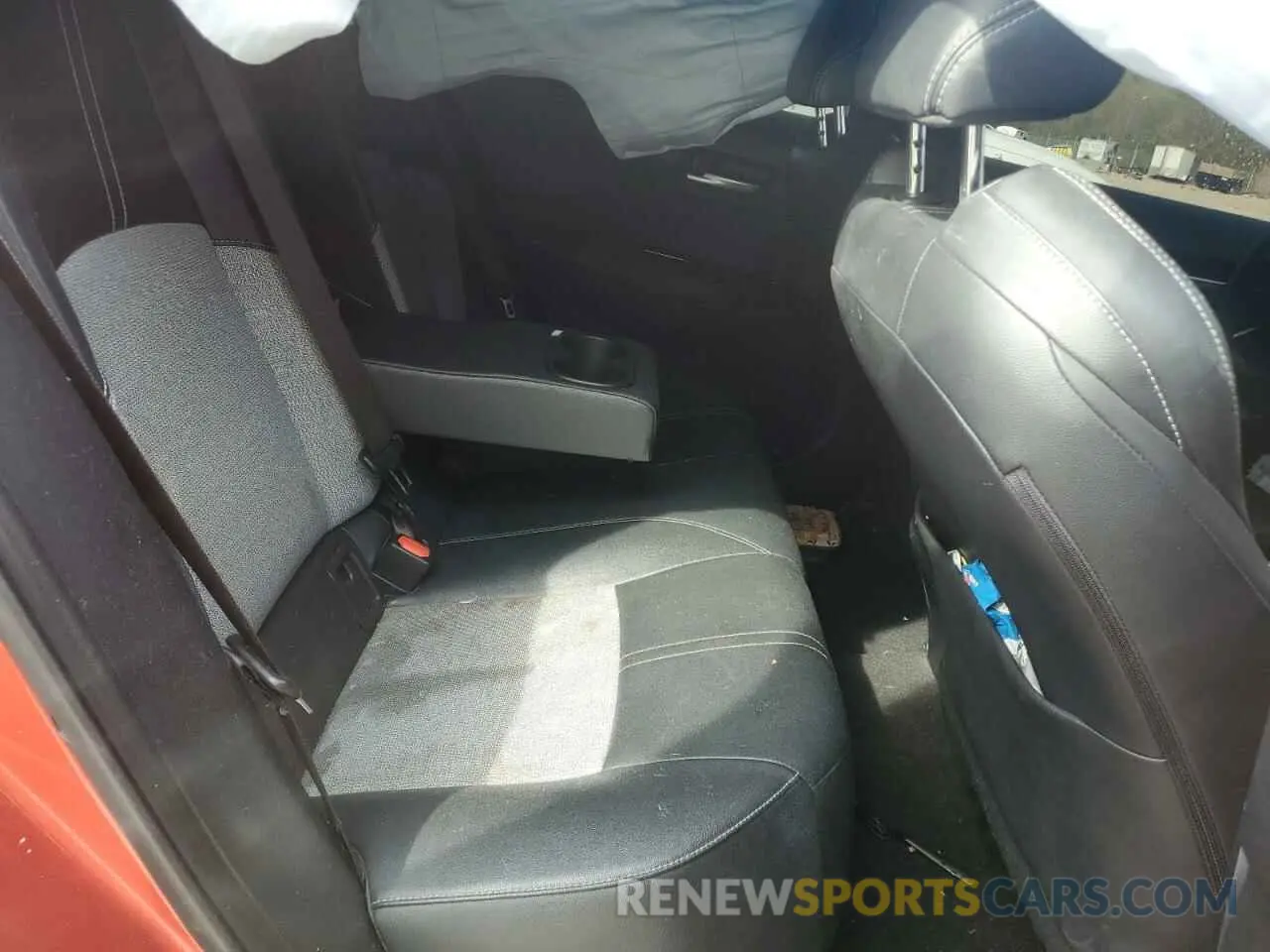 10 fotografías del automóvil dañado JTNK4RBE8K3052838 TOYOTA COROLLA 2019