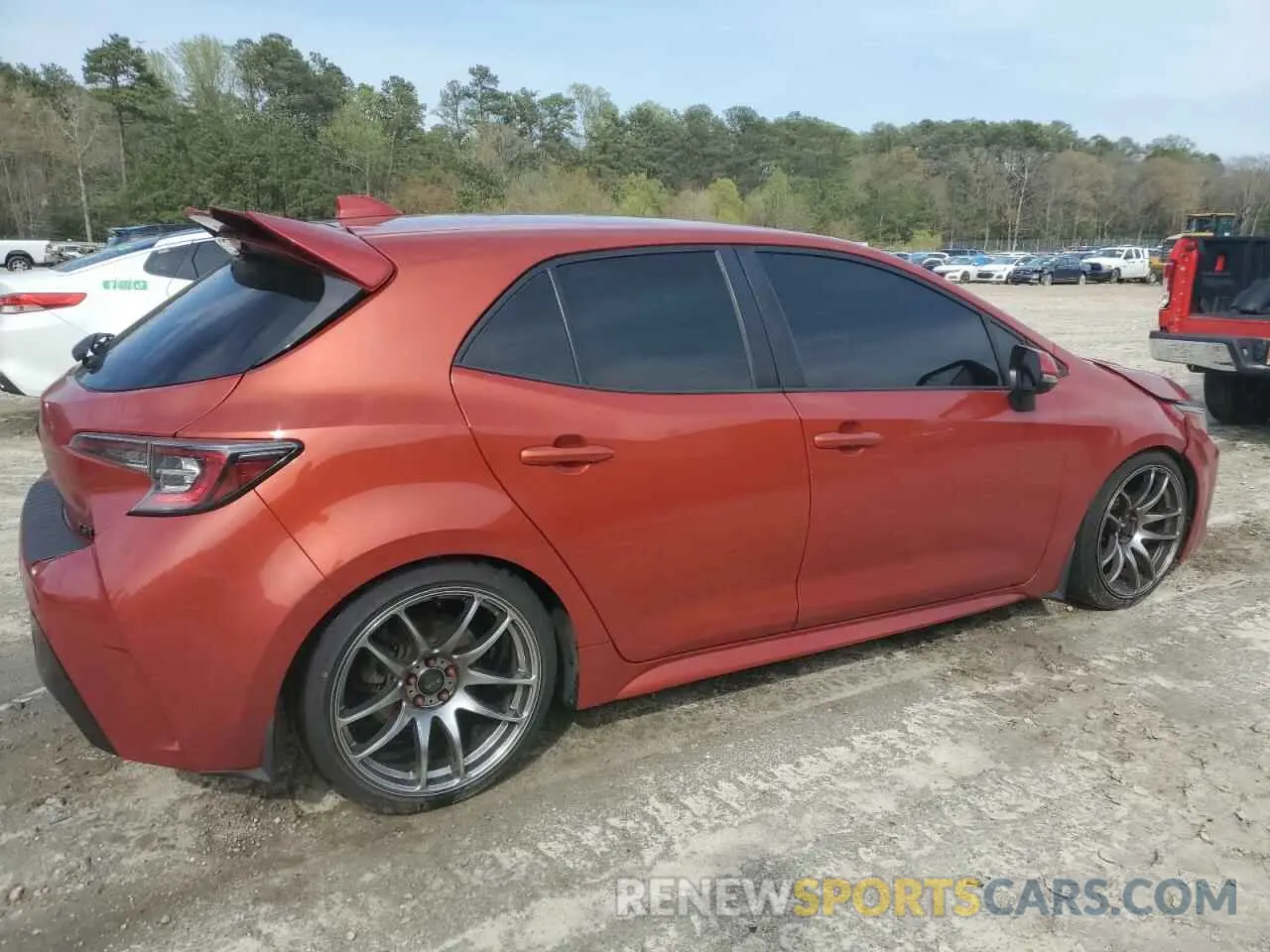 3 fotografías del automóvil dañado JTNK4RBE8K3052838 TOYOTA COROLLA 2019