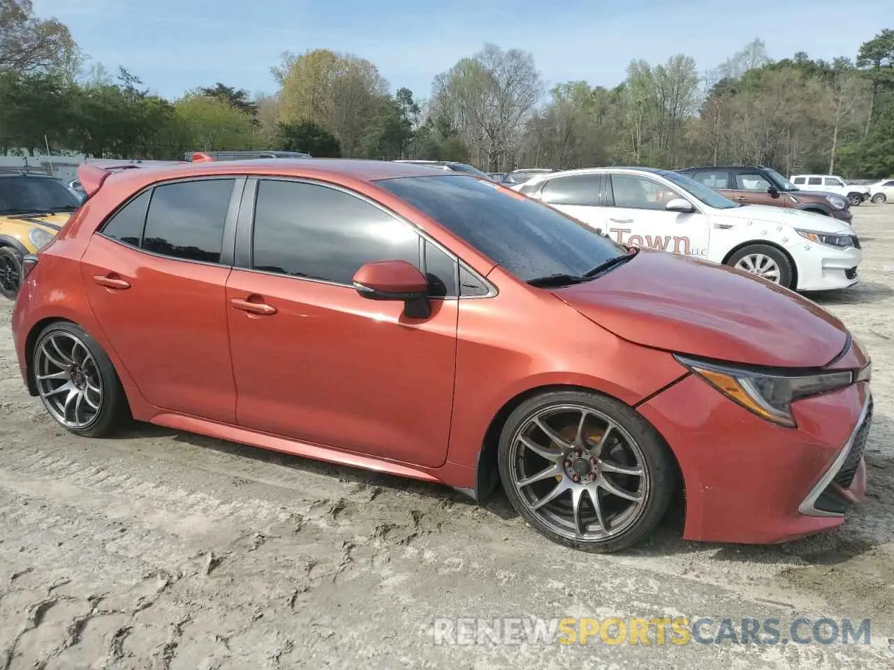 4 fotografías del automóvil dañado JTNK4RBE8K3052838 TOYOTA COROLLA 2019