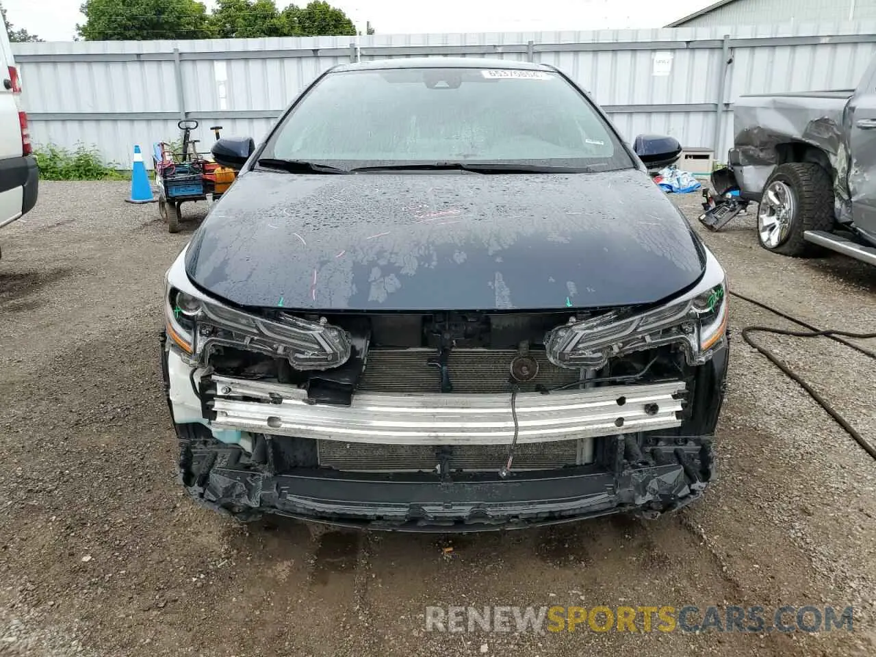 5 fotografías del automóvil dañado JTNK4RBE9K3003941 TOYOTA COROLLA 2019