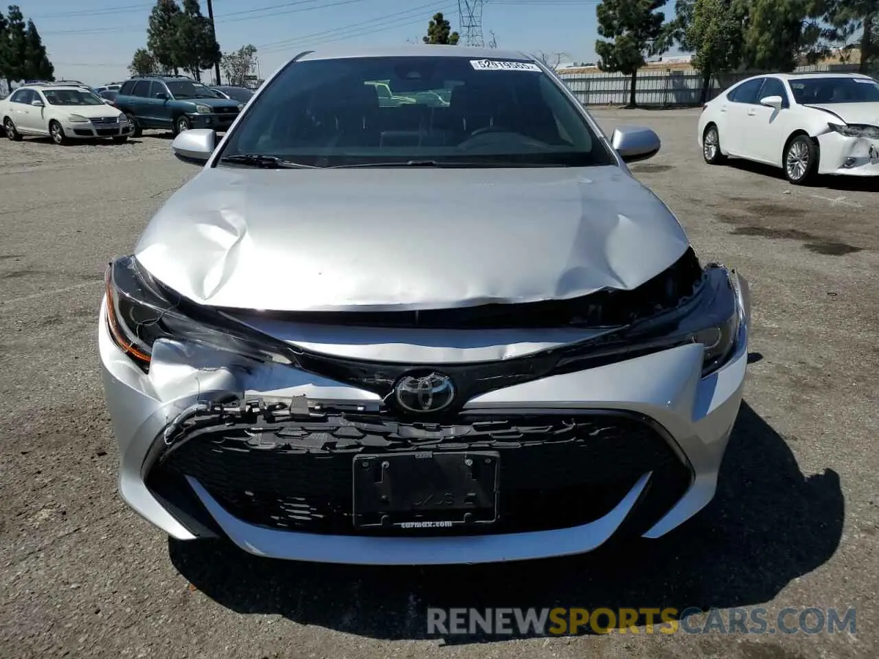 5 fotografías del automóvil dañado JTNK4RBE9K3012509 TOYOTA COROLLA 2019