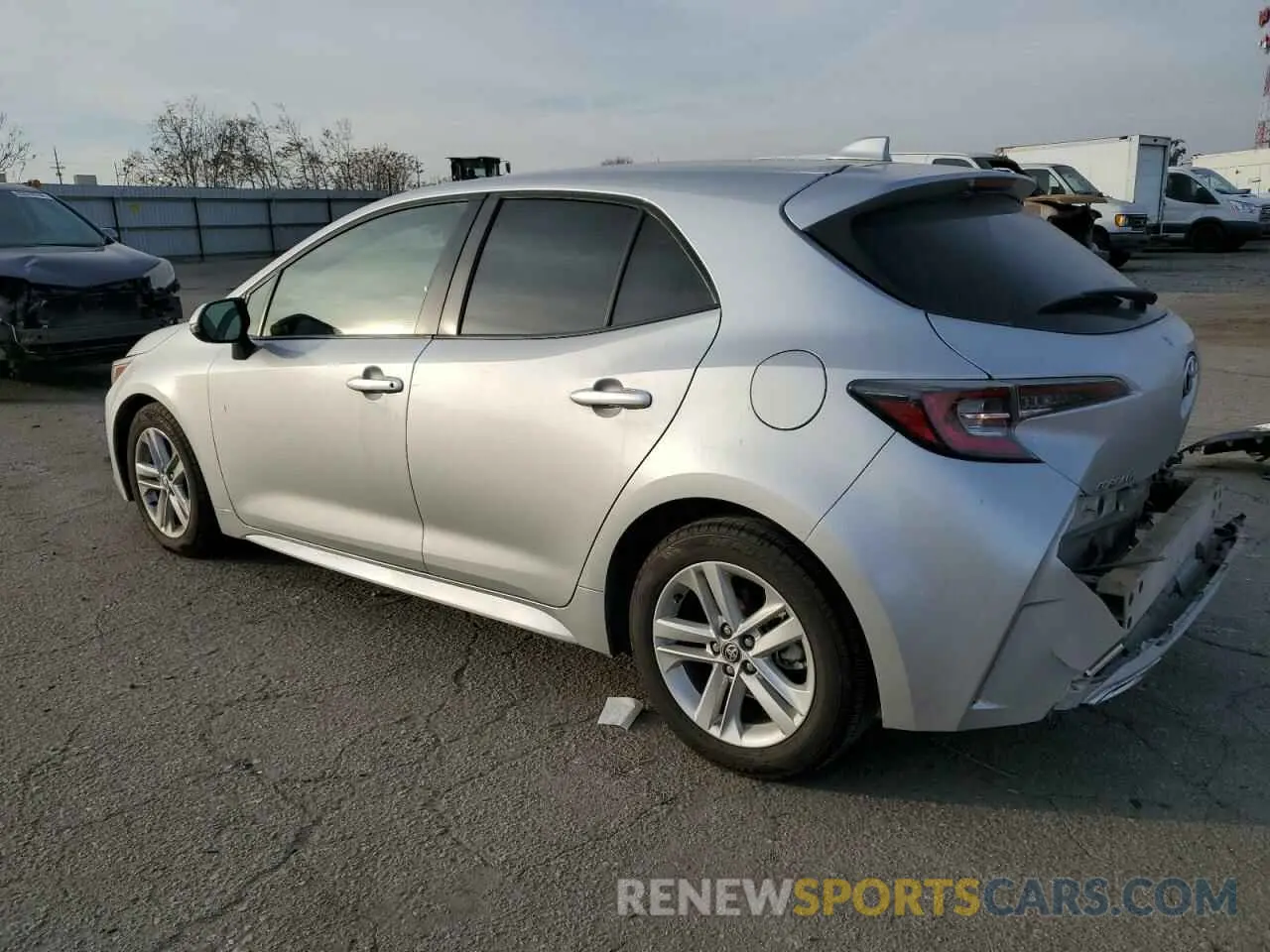 2 fotografías del automóvil dañado JTNK4RBE9K3022974 TOYOTA COROLLA 2019