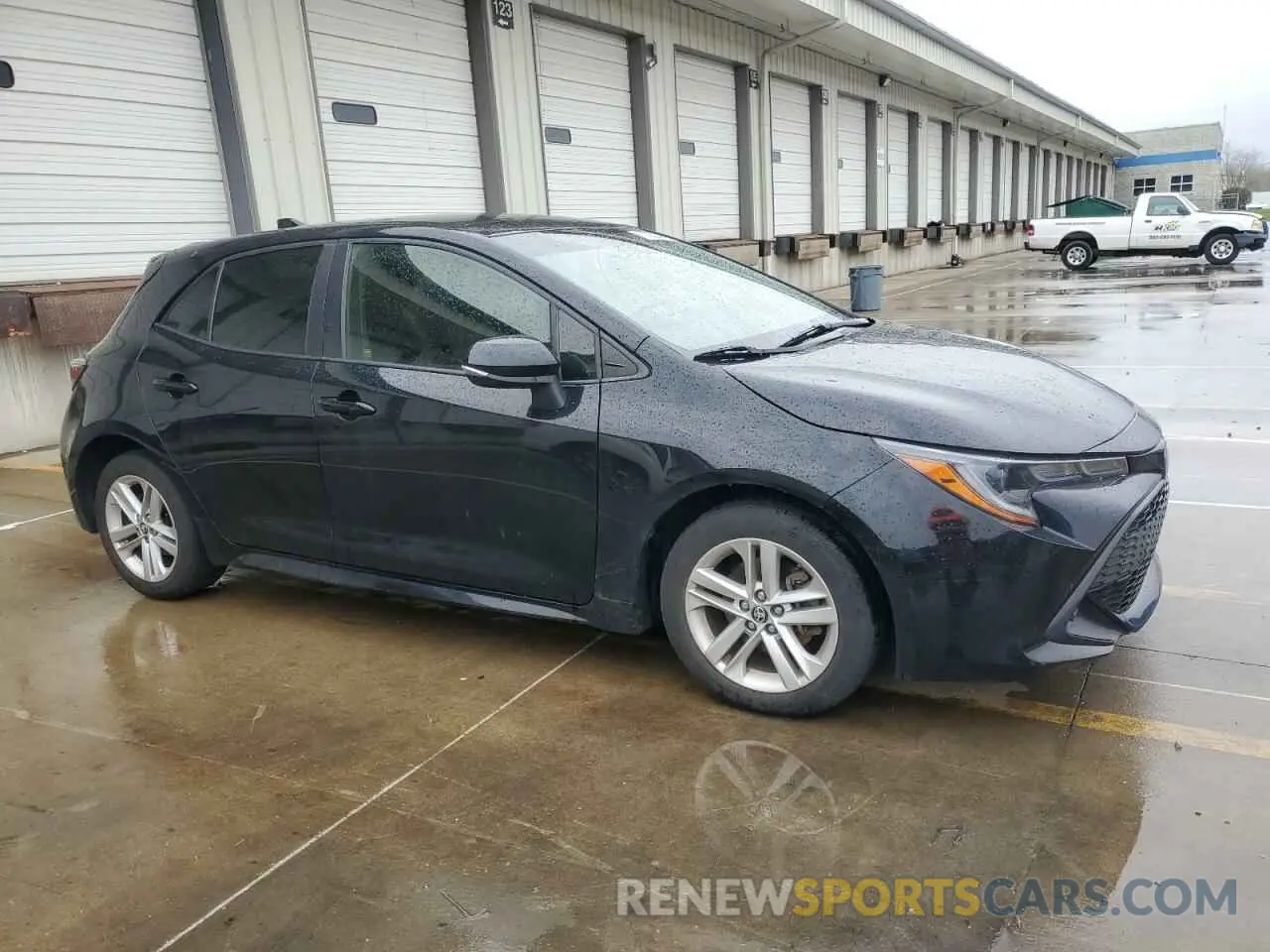 4 fotografías del automóvil dañado JTNK4RBE9K3027866 TOYOTA COROLLA 2019