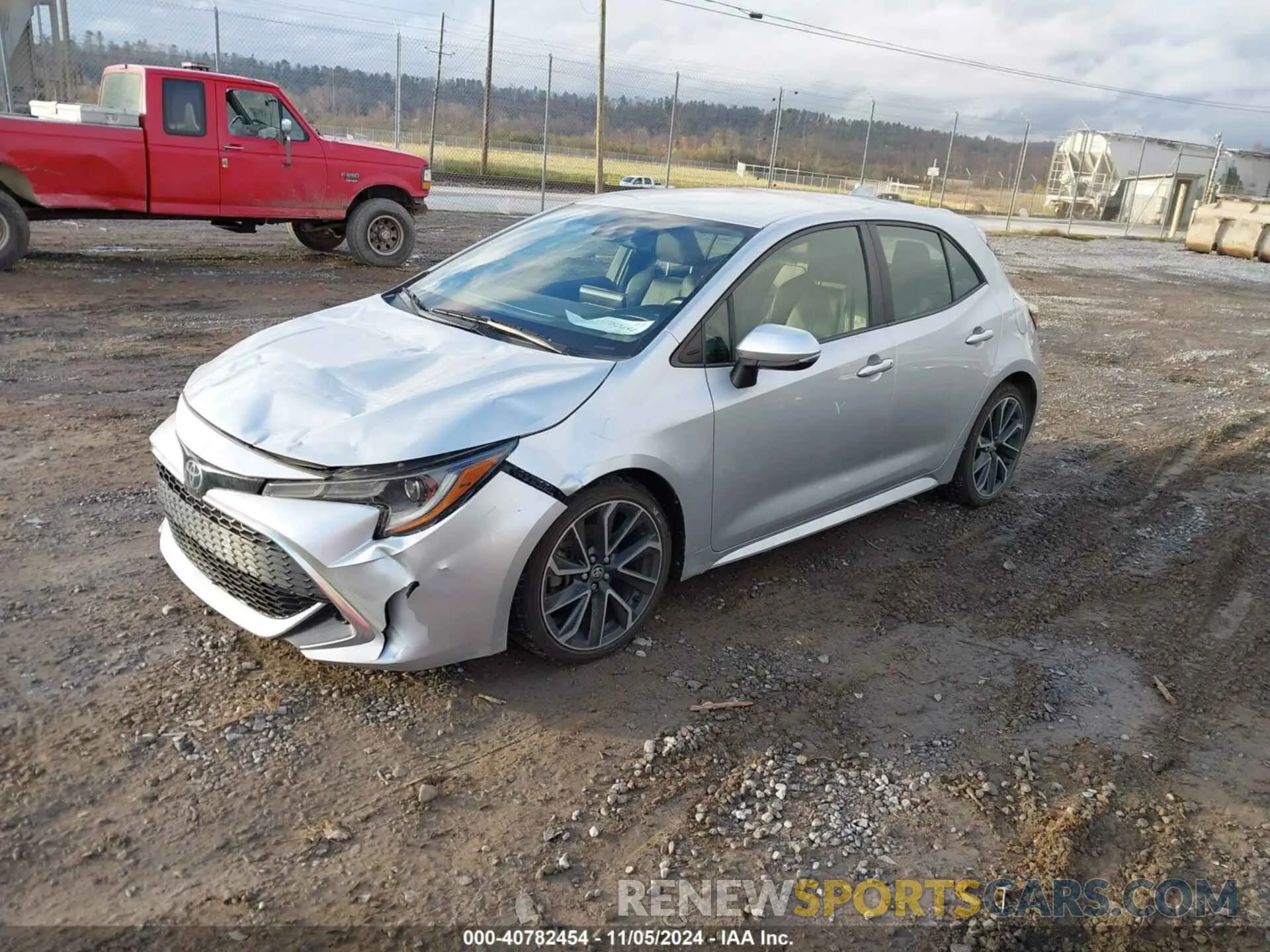 2 fotografías del automóvil dañado JTNK4RBE9K3037149 TOYOTA COROLLA 2019