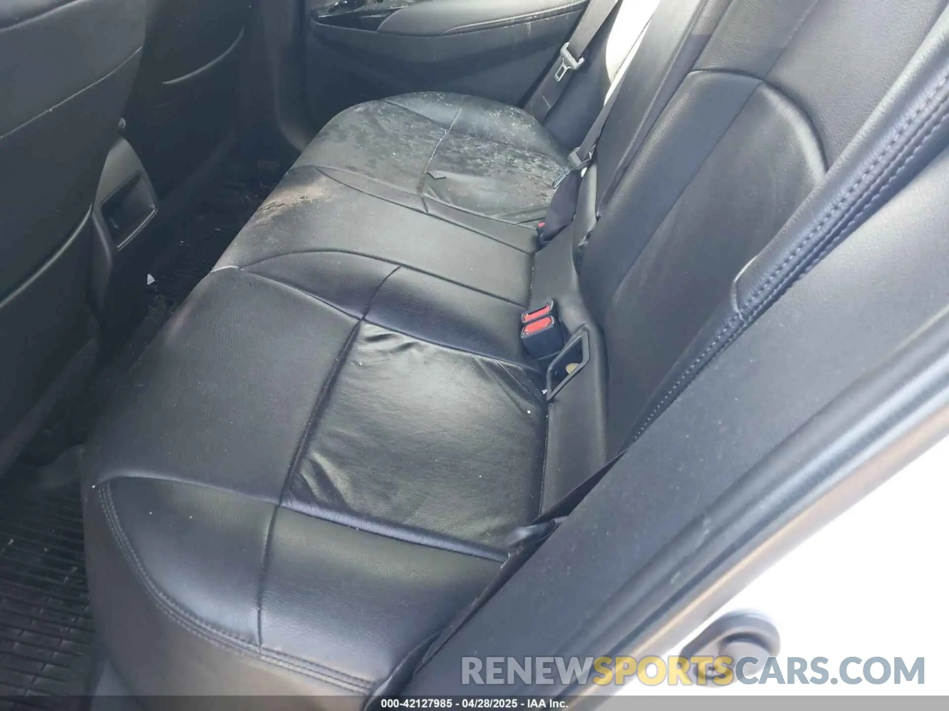 8 fotografías del automóvil dañado JTNK4RBE9K3037779 TOYOTA COROLLA 2019