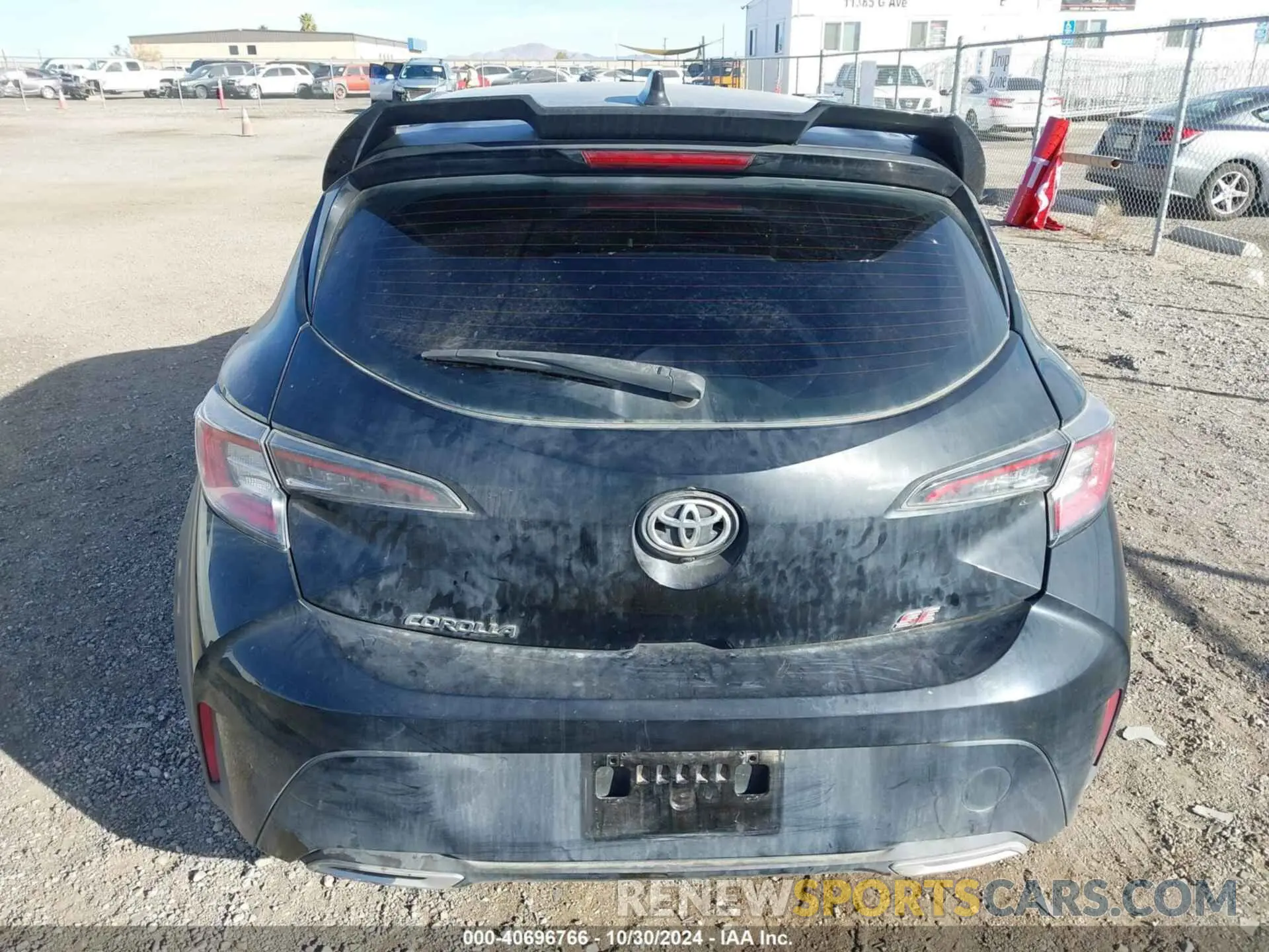 15 fotografías del automóvil dañado JTNK4RBEXK3004841 TOYOTA COROLLA 2019
