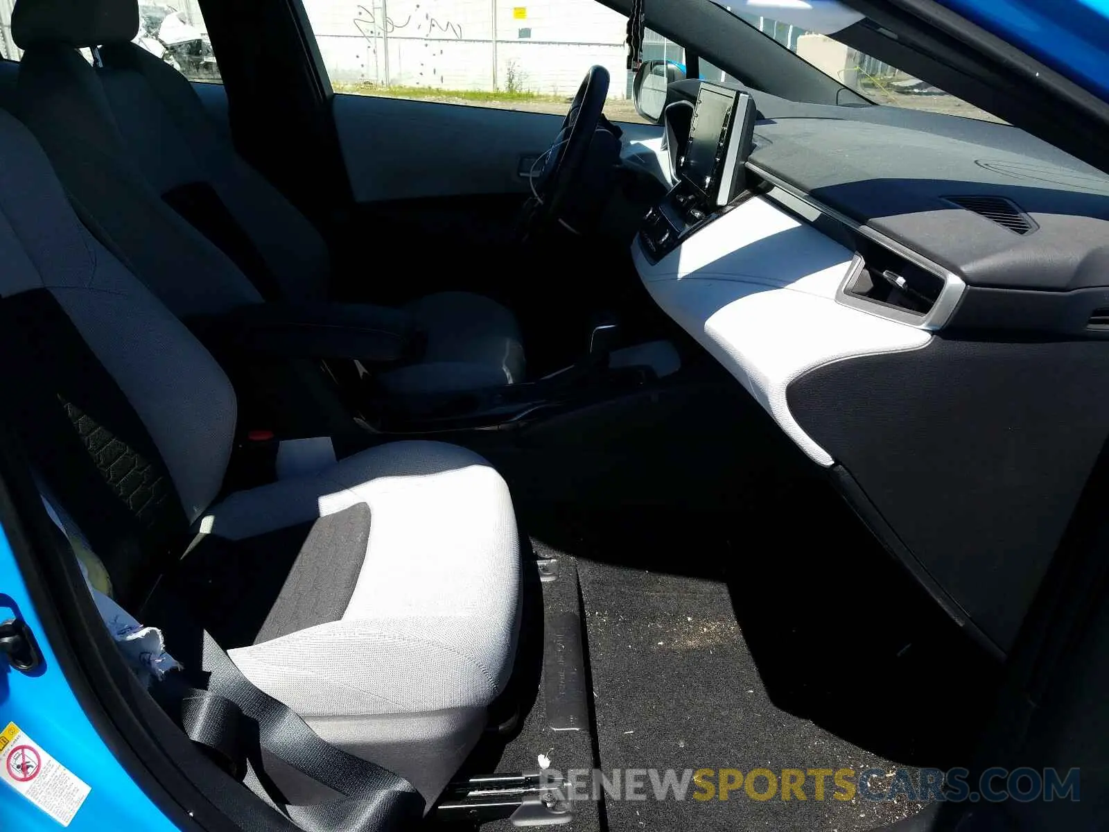 5 fotografías del automóvil dañado JTNK4RBEXK3005679 TOYOTA COROLLA 2019
