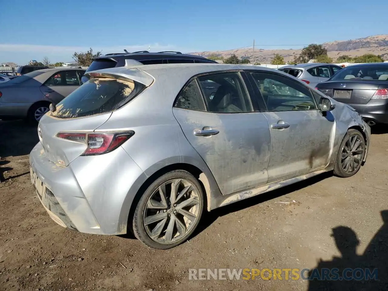 3 fotografías del automóvil dañado JTNK4RBEXK3040366 TOYOTA COROLLA 2019