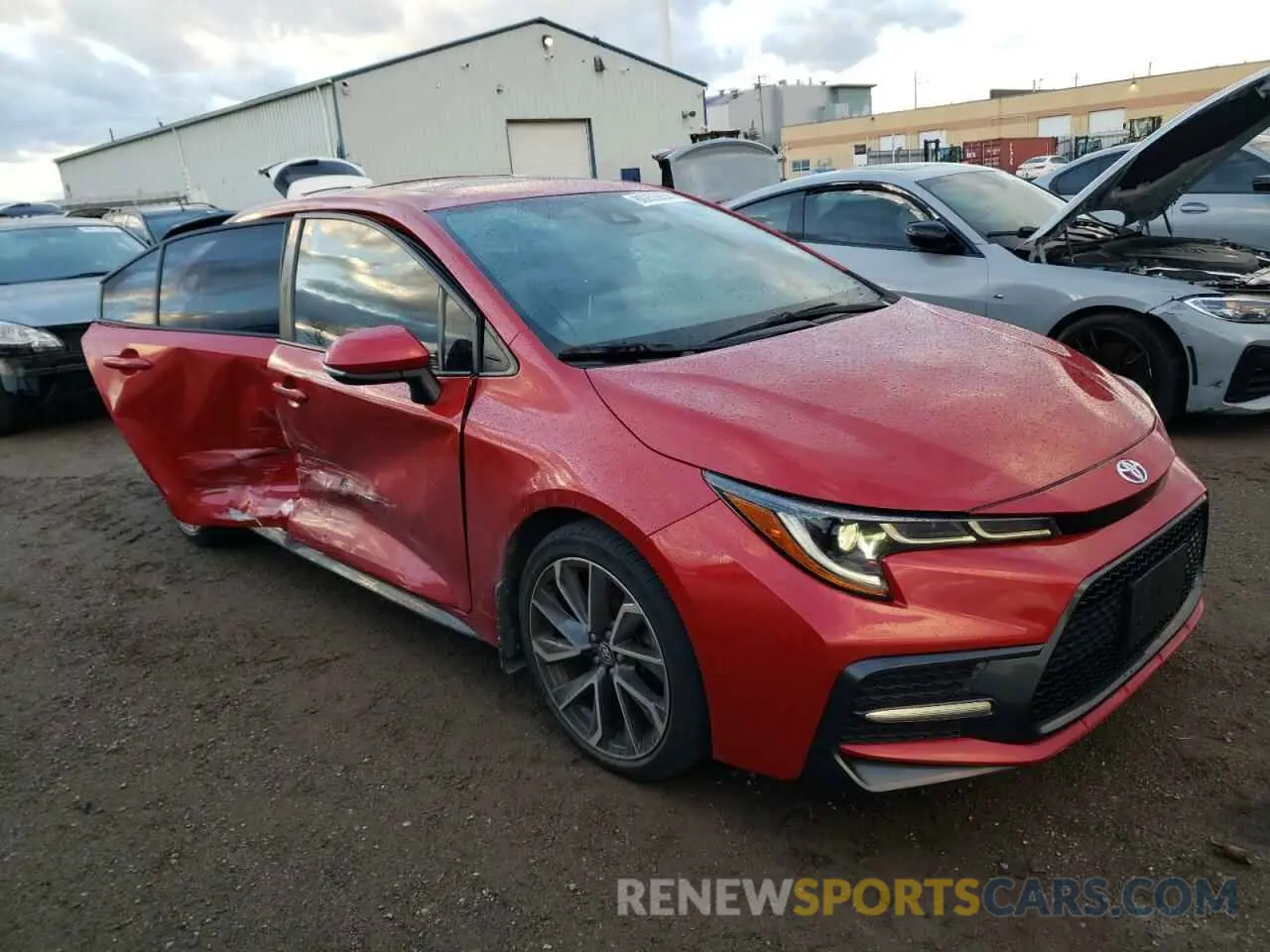 4 fotografías del automóvil dañado 5YFB4RBE7LP024980 TOYOTA COROLLA 2020