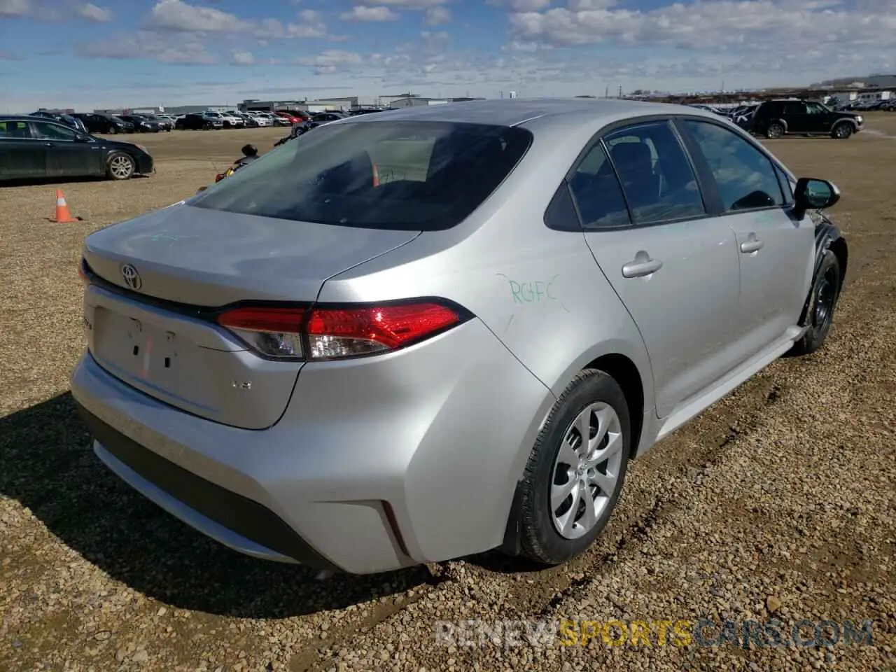 4 fotografías del automóvil dañado 5YFBPRBE2LP136366 TOYOTA COROLLA 2020