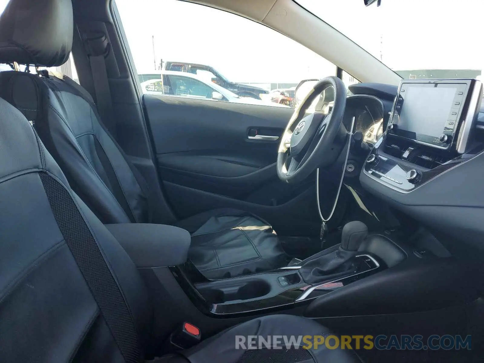 5 fotografías del automóvil dañado 5YFBPRBE4LP002670 TOYOTA COROLLA 2020
