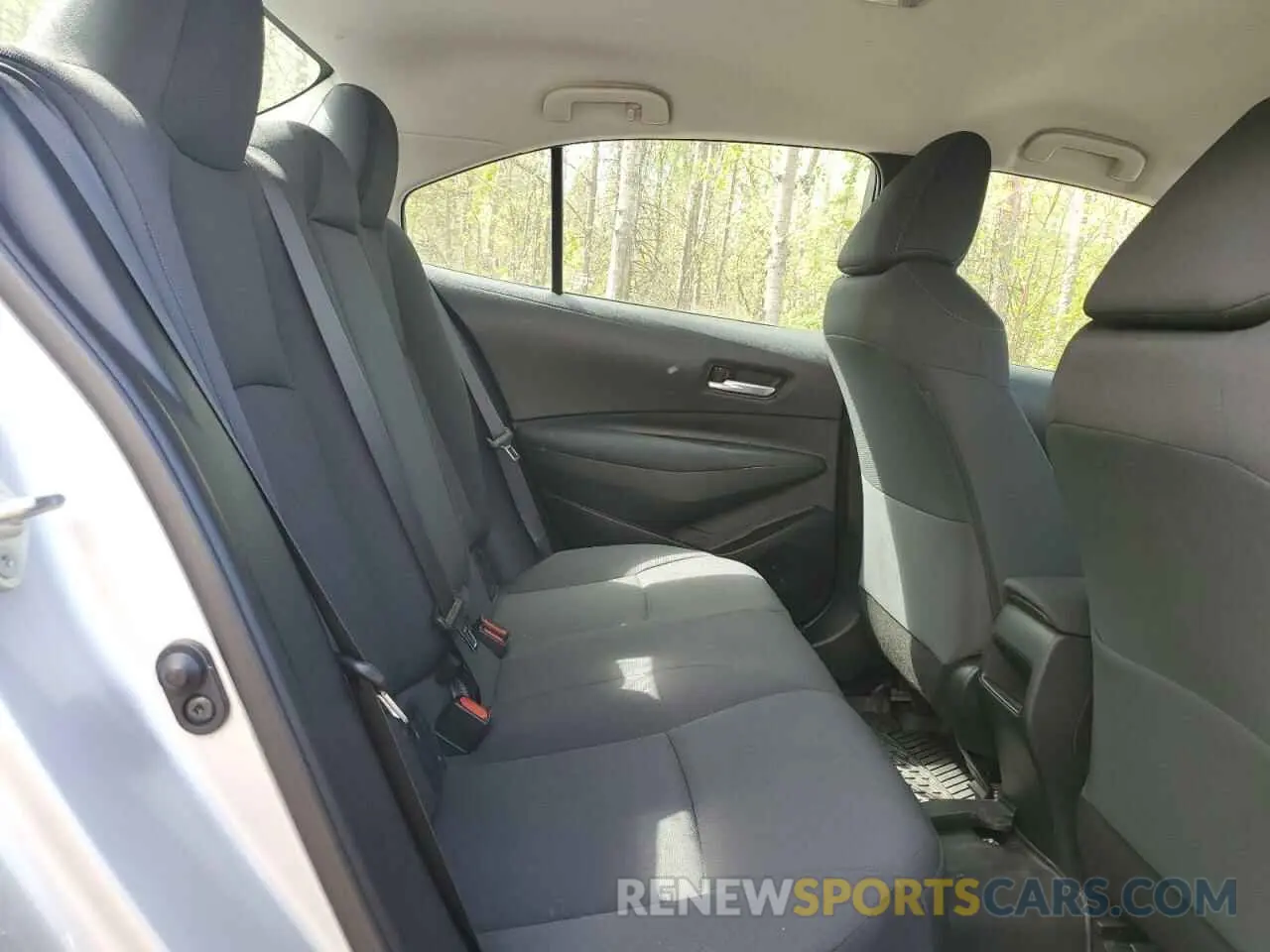10 fotografías del automóvil dañado 5YFBPRBE8LP048728 TOYOTA COROLLA 2020