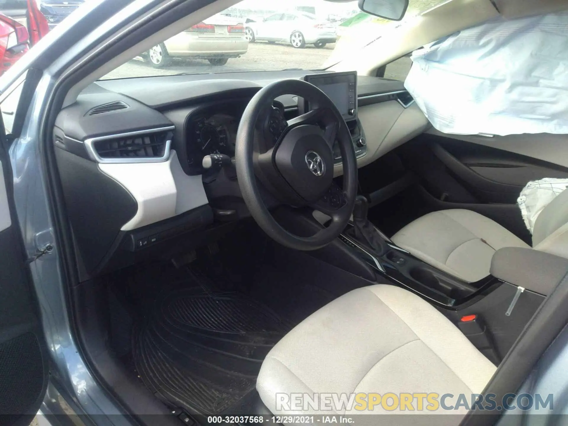 5 fotografías del automóvil dañado 5YFDPRAE1LP054204 TOYOTA COROLLA 2020