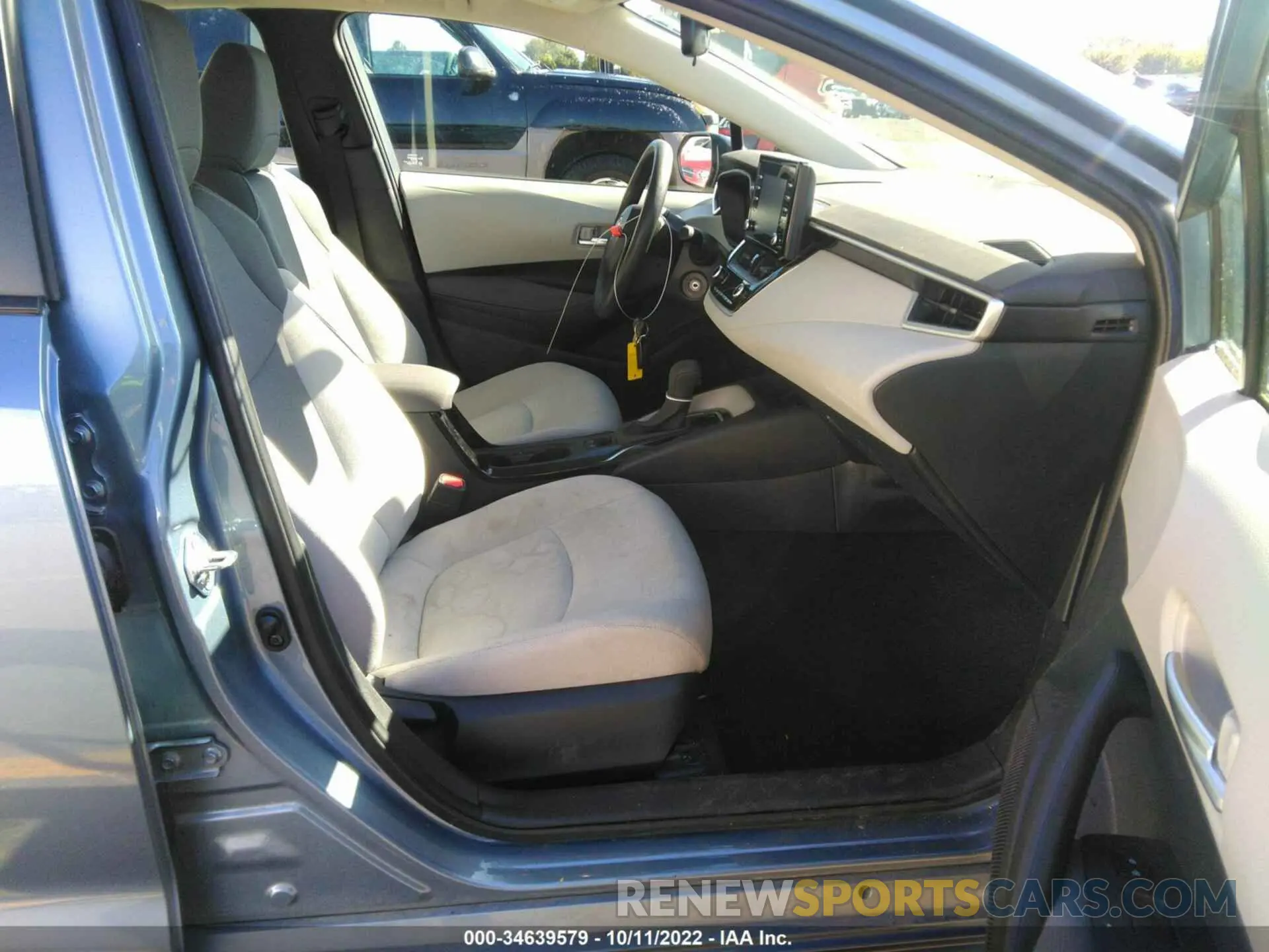 5 fotografías del automóvil dañado 5YFDPRAE1LP069978 TOYOTA COROLLA 2020