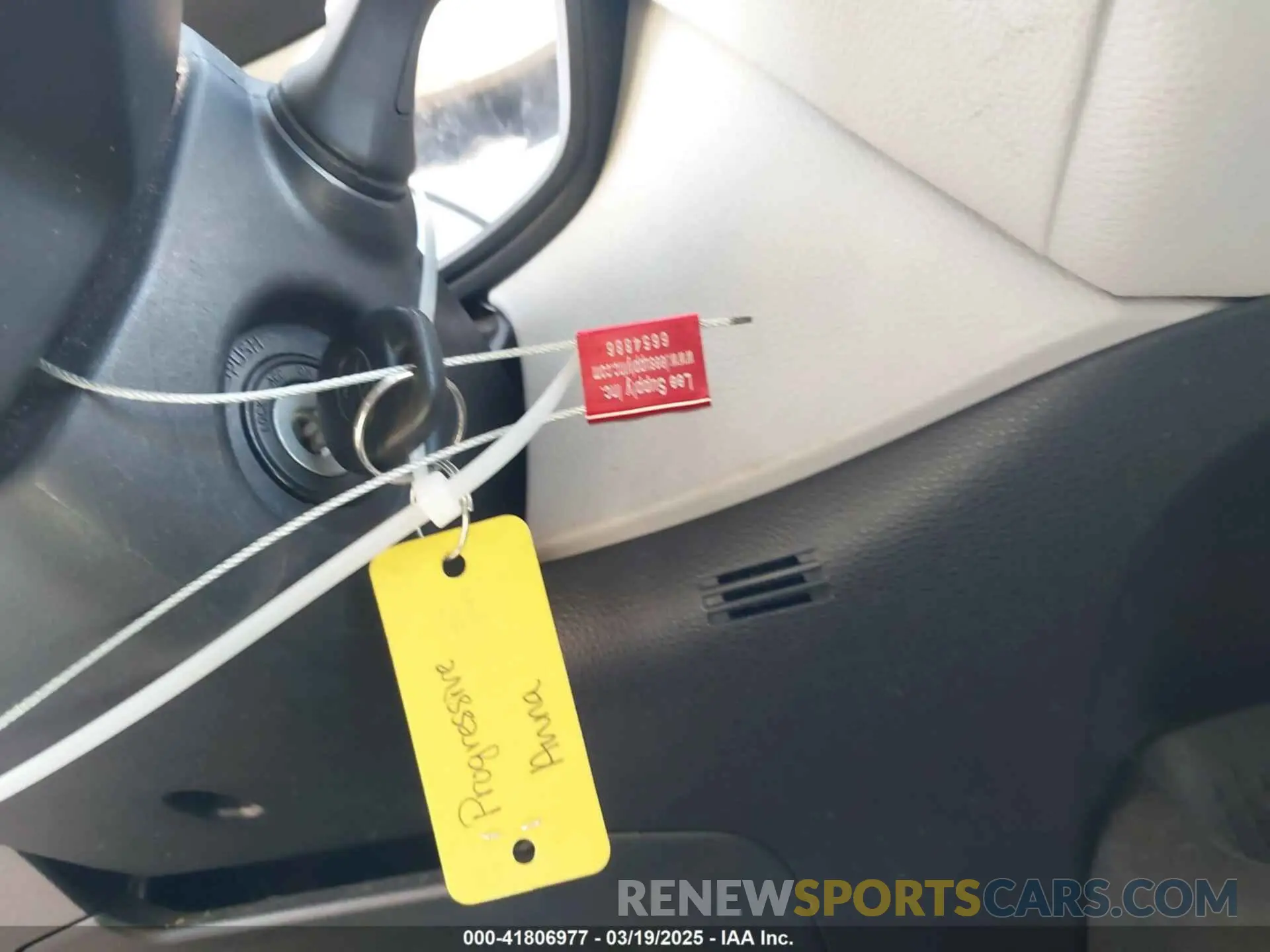 11 fotografías del automóvil dañado 5YFDPRAE2LP129573 TOYOTA COROLLA 2020