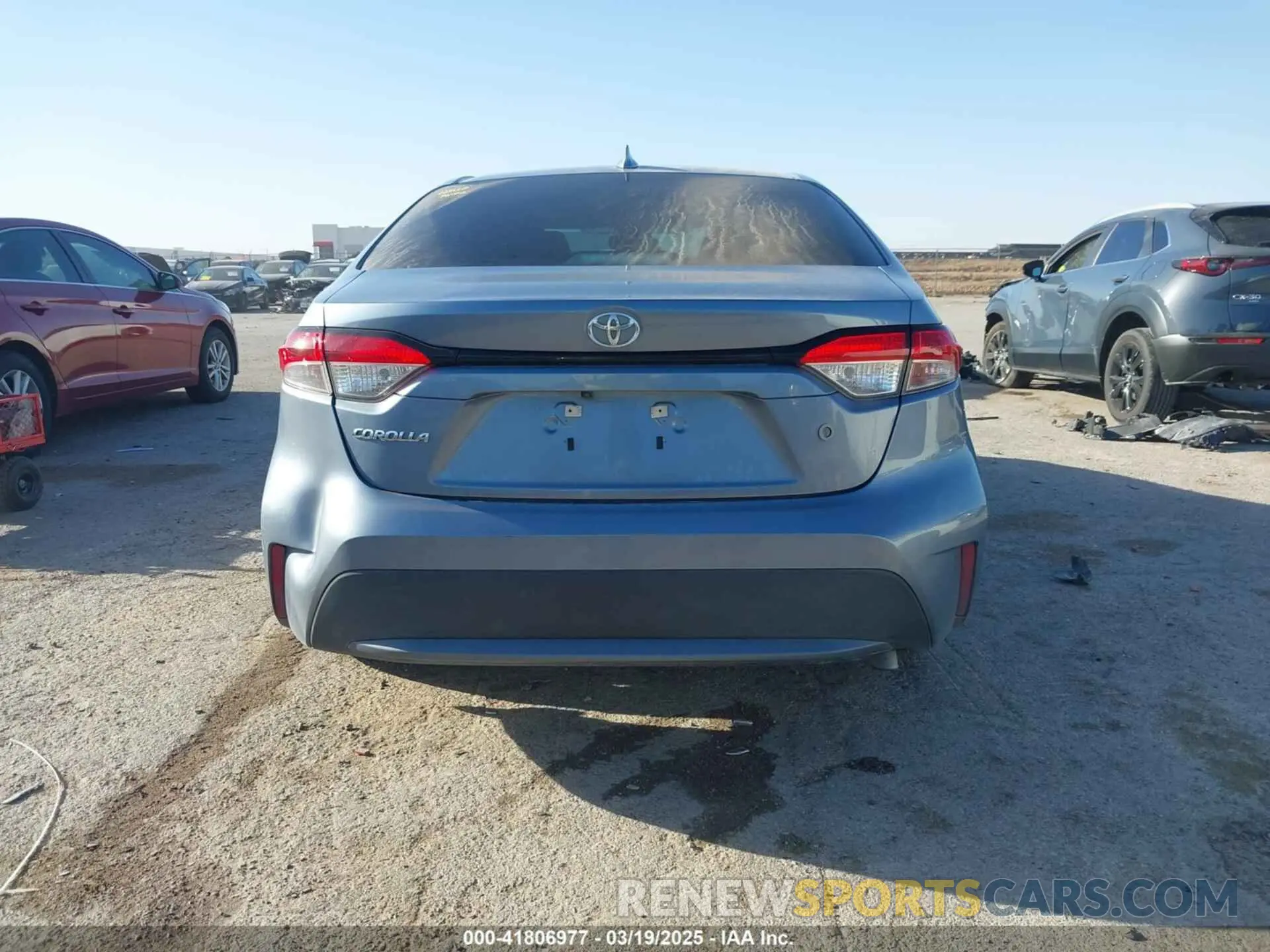 17 fotografías del automóvil dañado 5YFDPRAE2LP129573 TOYOTA COROLLA 2020