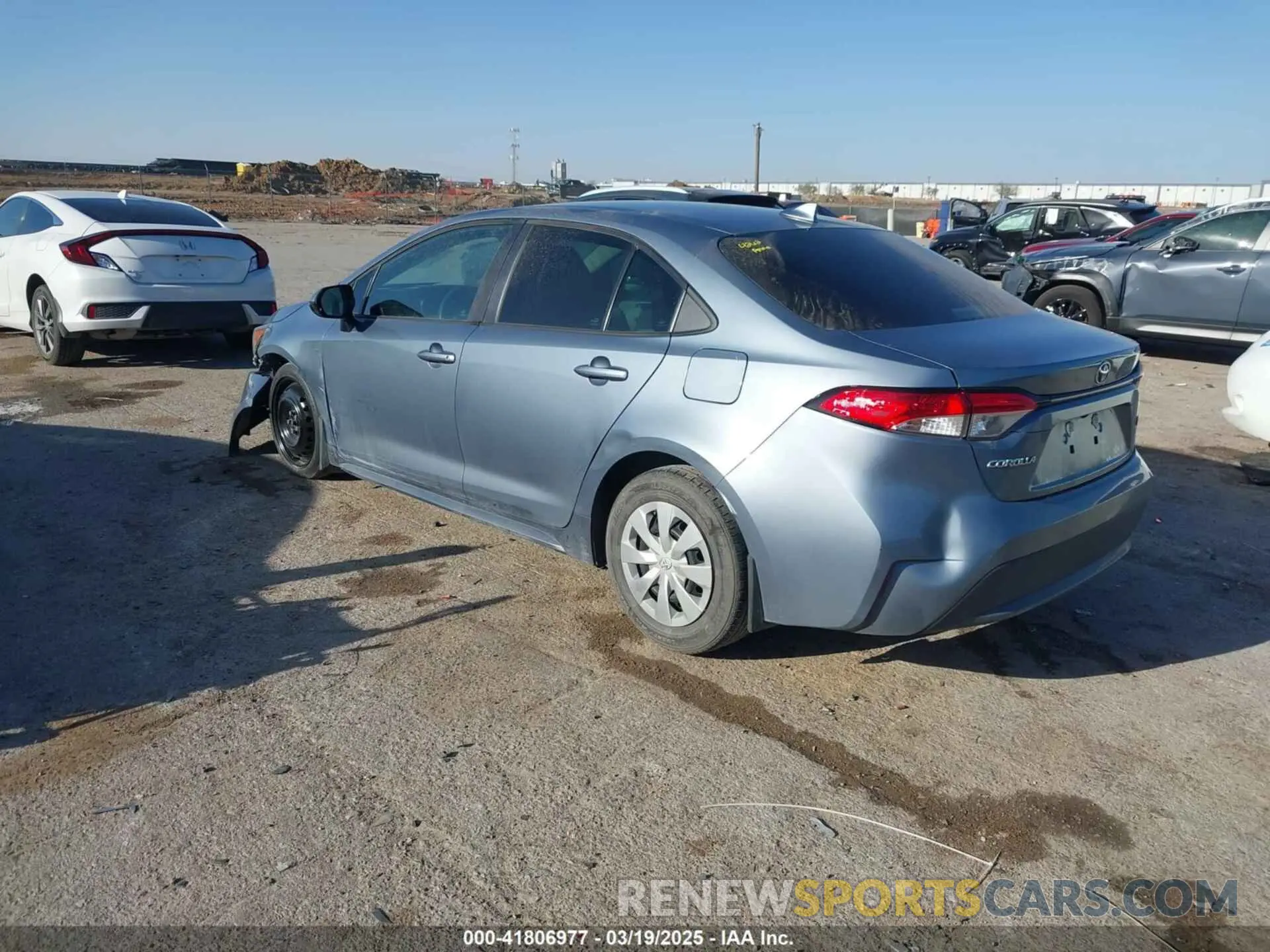 3 fotografías del automóvil dañado 5YFDPRAE2LP129573 TOYOTA COROLLA 2020