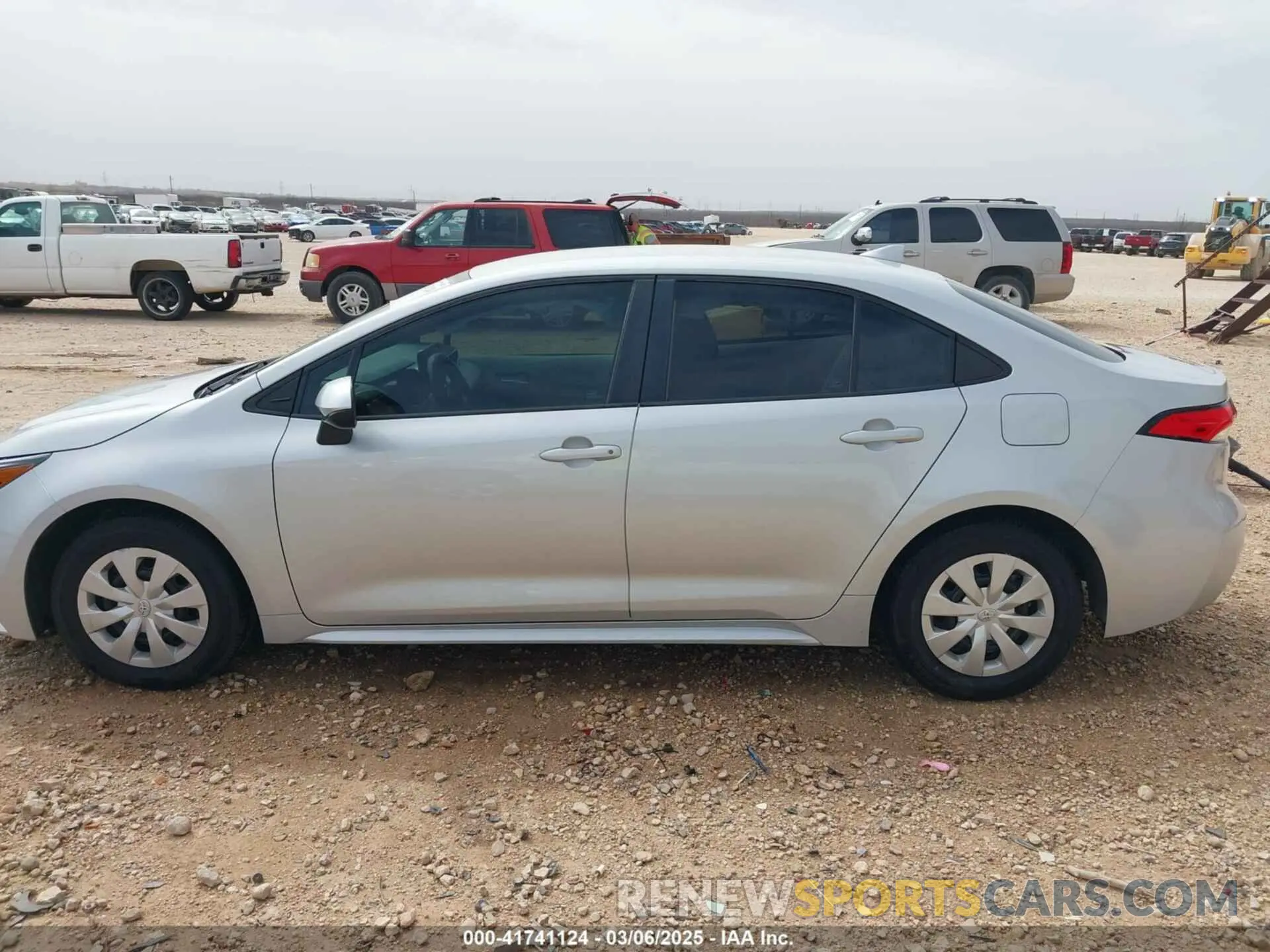 14 fotografías del automóvil dañado 5YFDPRAE3LP004632 TOYOTA COROLLA 2020
