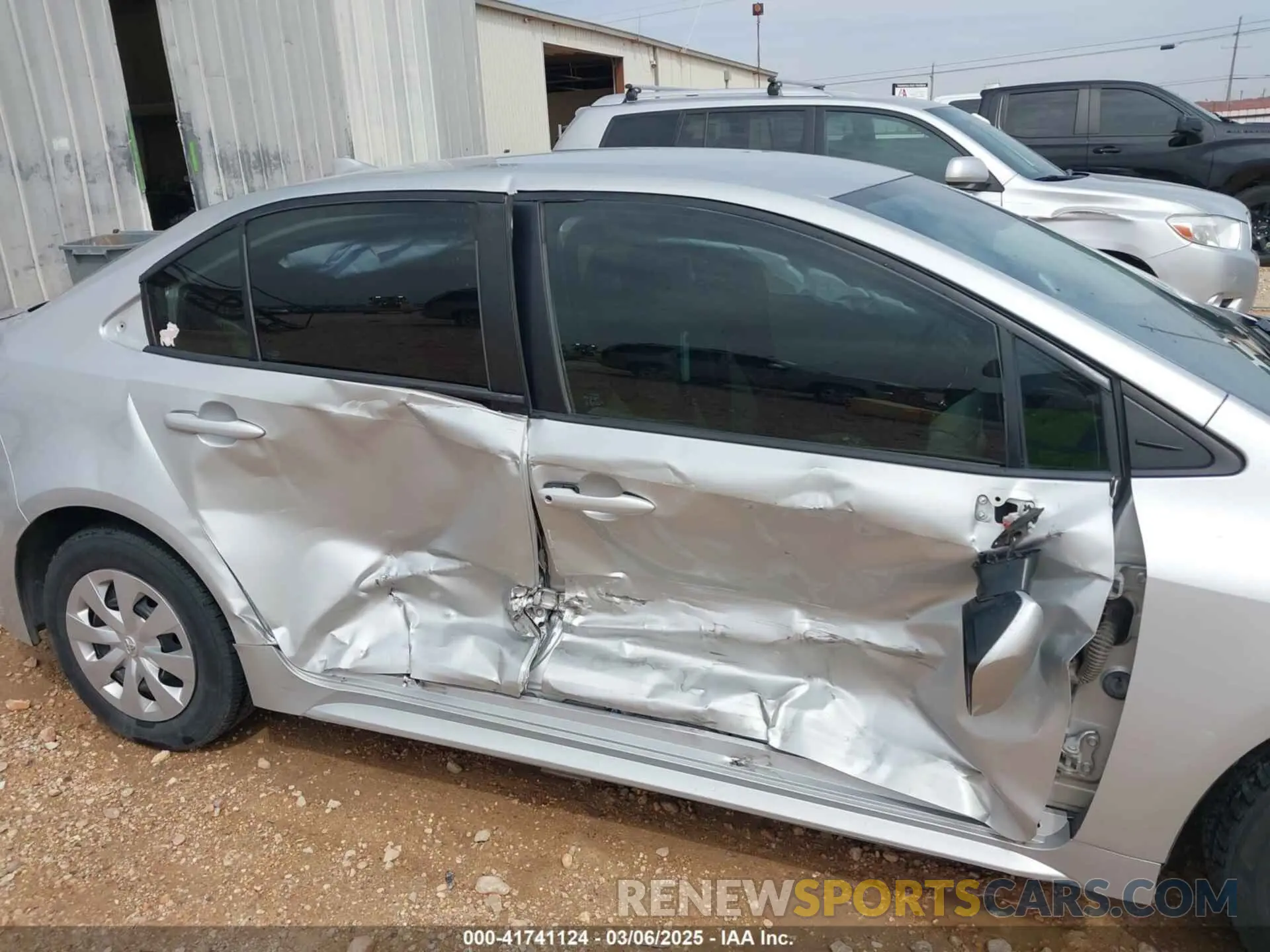 17 fotografías del automóvil dañado 5YFDPRAE3LP004632 TOYOTA COROLLA 2020