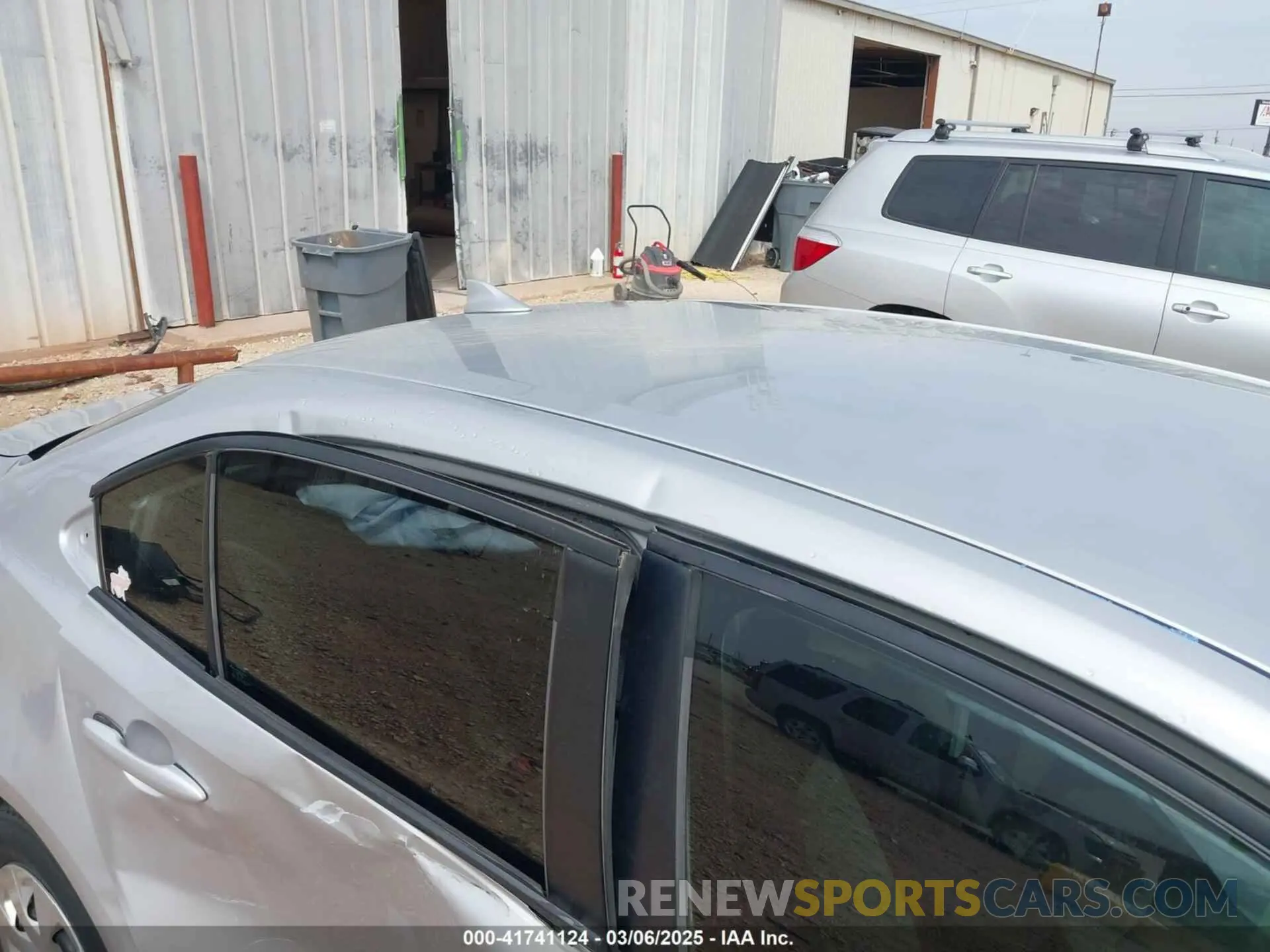 18 fotografías del automóvil dañado 5YFDPRAE3LP004632 TOYOTA COROLLA 2020