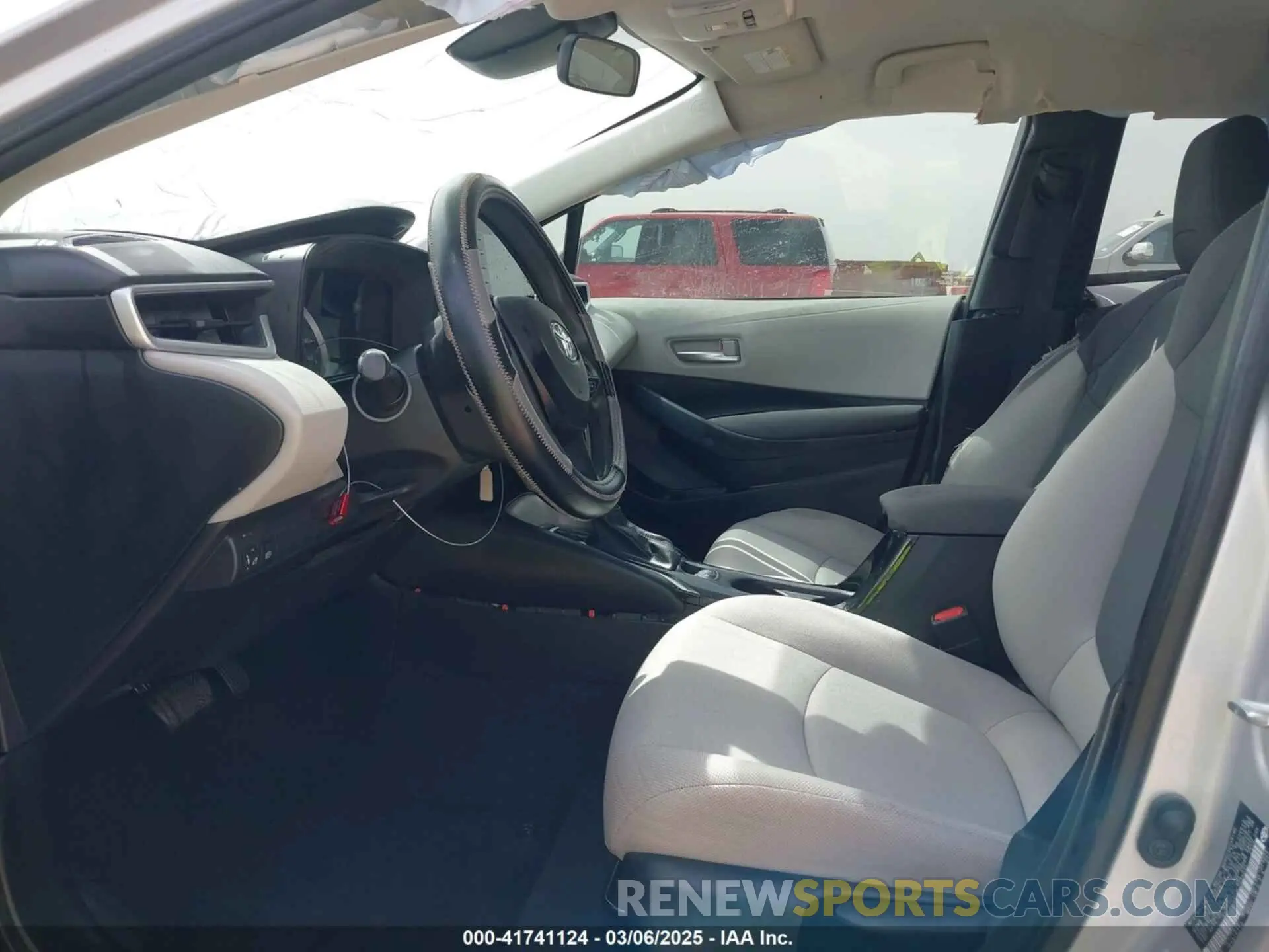 5 fotografías del automóvil dañado 5YFDPRAE3LP004632 TOYOTA COROLLA 2020