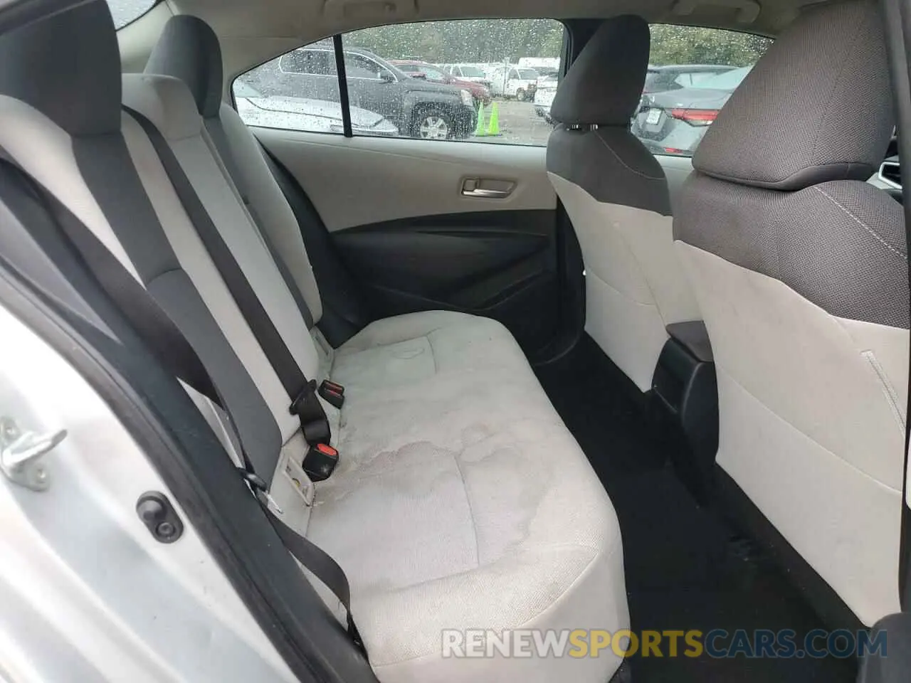 11 fotografías del automóvil dañado 5YFDPRAE3LP074230 TOYOTA COROLLA 2020