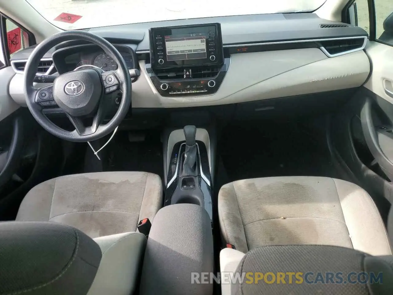 8 fotografías del automóvil dañado 5YFDPRAE4LP137660 TOYOTA COROLLA 2020