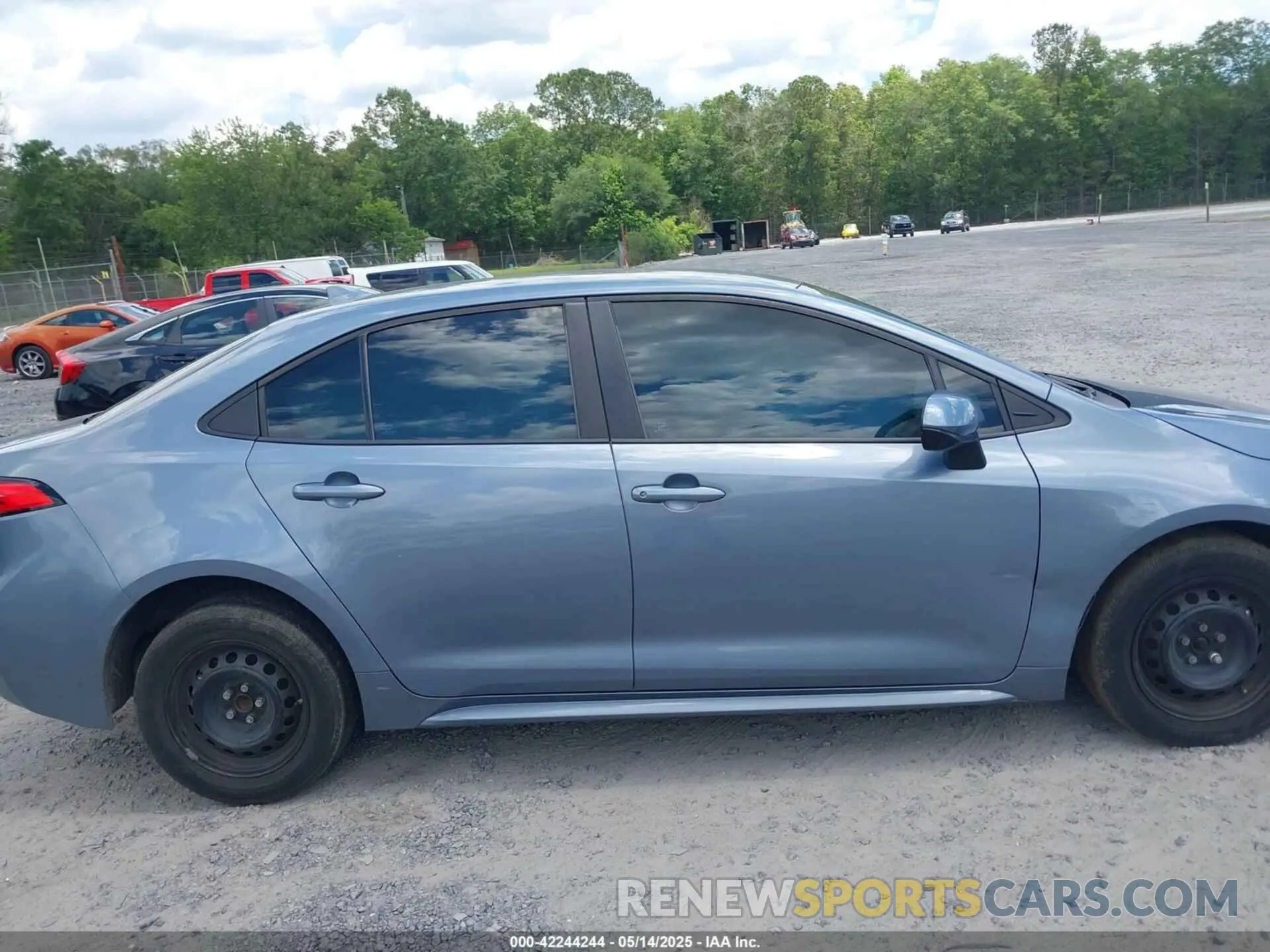 12 fotografías del automóvil dañado 5YFDPRAE5LP096519 TOYOTA COROLLA 2020