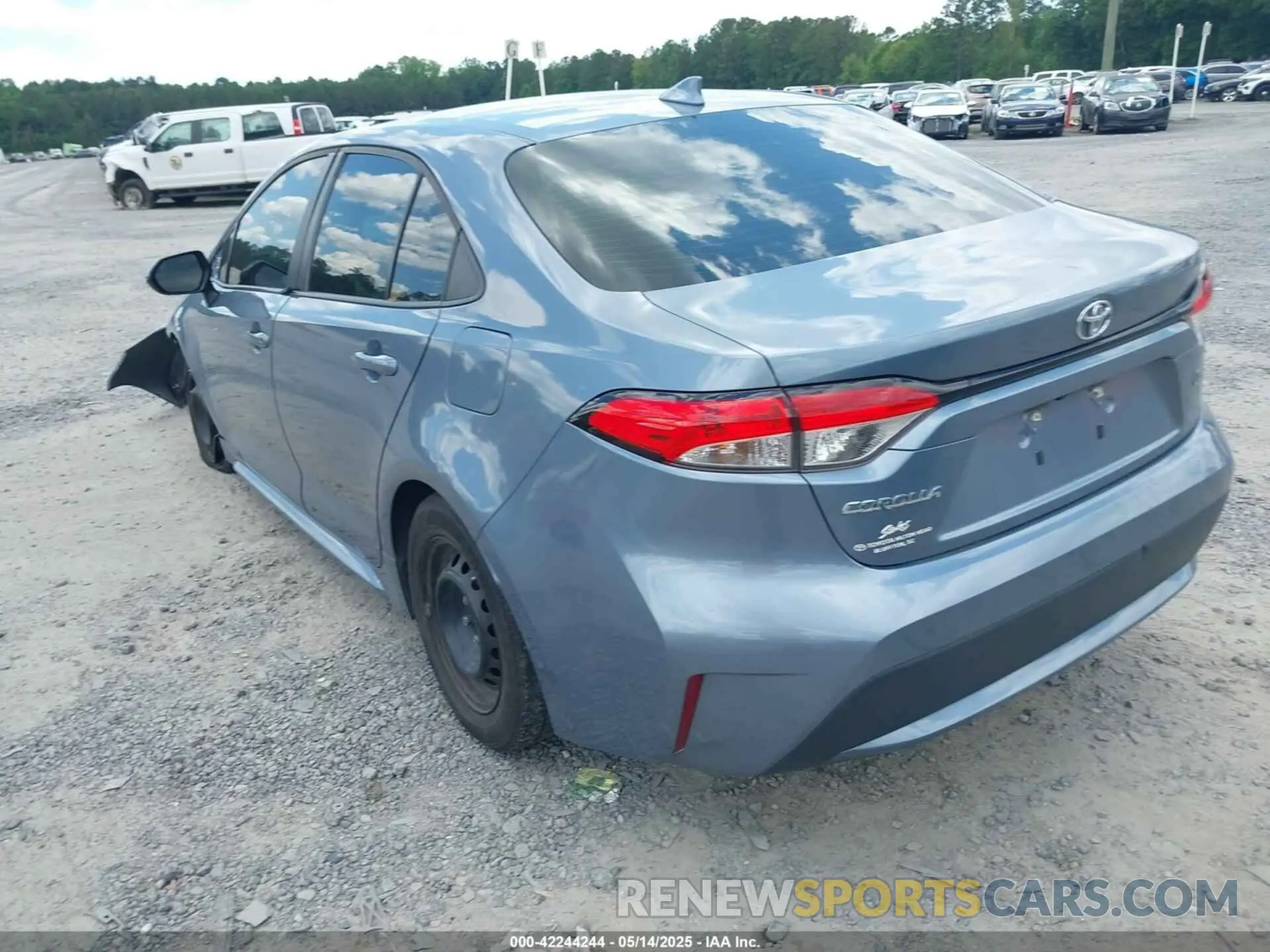 3 fotografías del automóvil dañado 5YFDPRAE5LP096519 TOYOTA COROLLA 2020