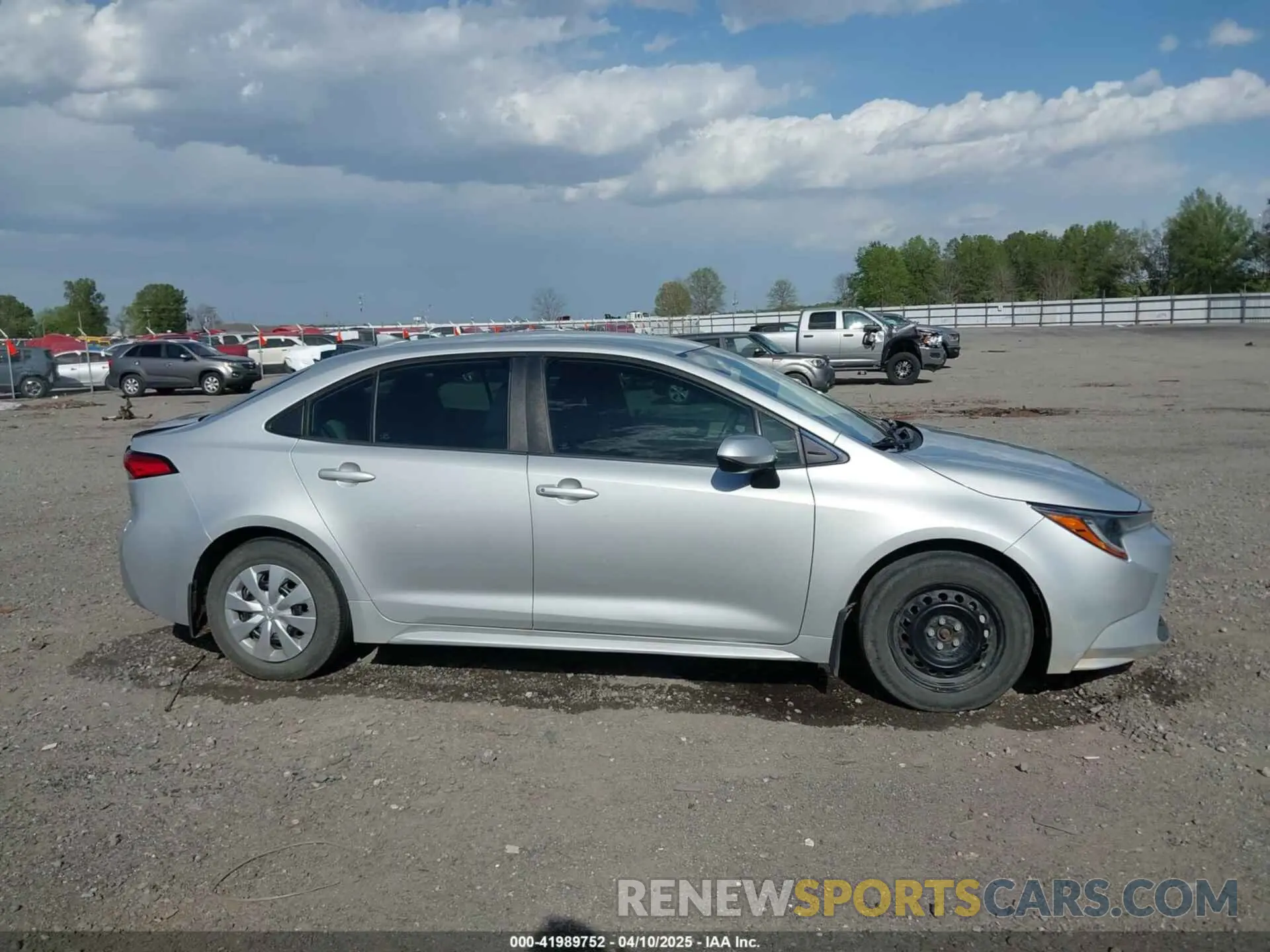 12 fotografías del automóvil dañado 5YFDPRAE6LP026978 TOYOTA COROLLA 2020
