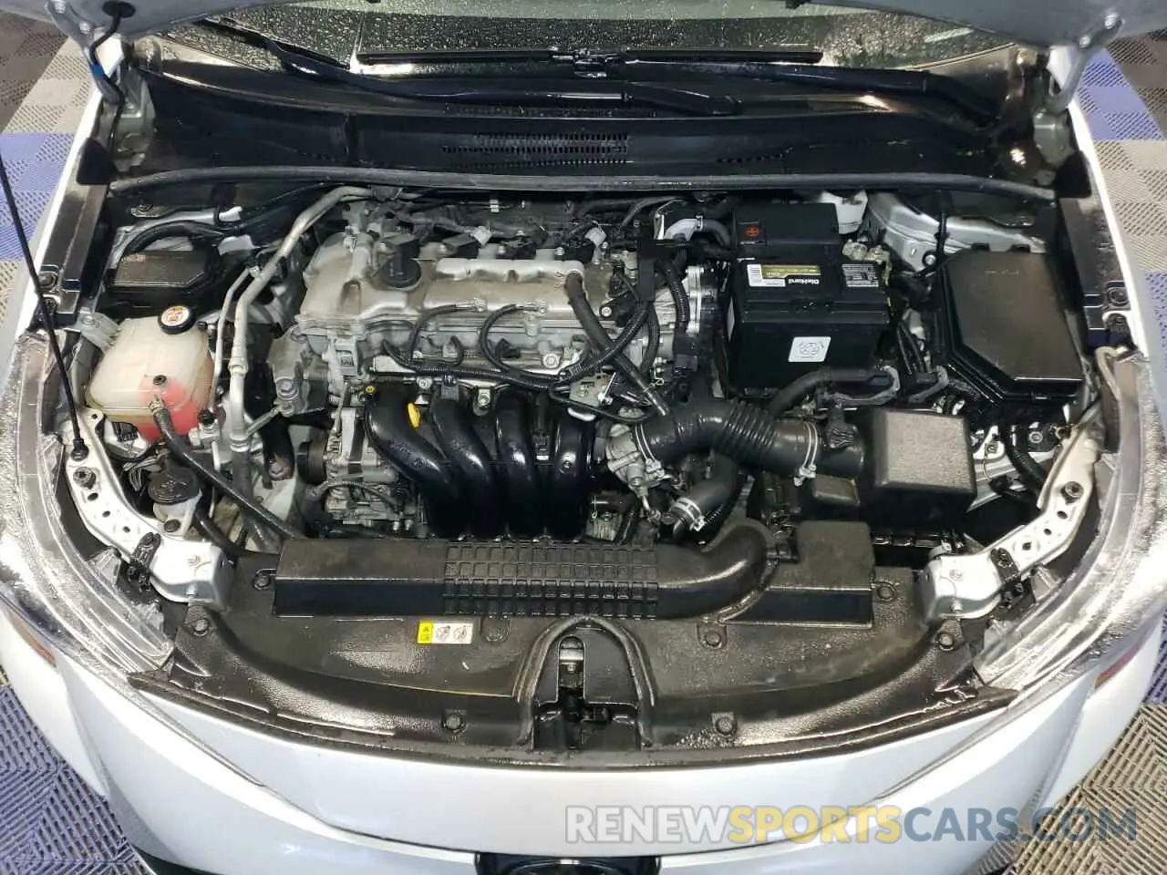 11 fotografías del automóvil dañado 5YFDPRAE6LP116471 TOYOTA COROLLA 2020